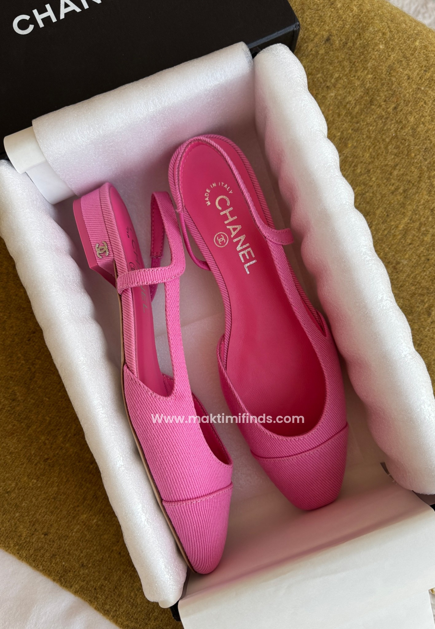 Size up 1 size 

#LTKshoes #LTKstyletip #LTKspring