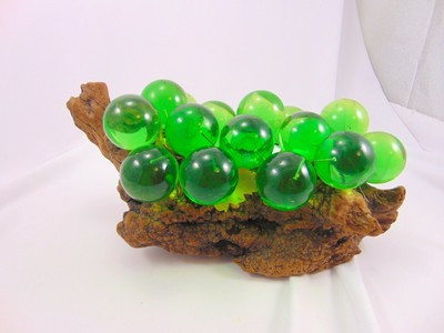 Vintage Mid Century Lucite/Acrylic Large Green Grapes Cluster on Driftwood 13" | eBay US