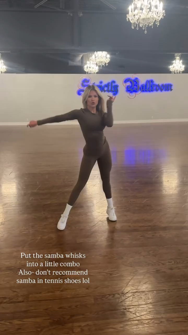 having so much fun with the choreography!

workout set | dance ootd | activewear 