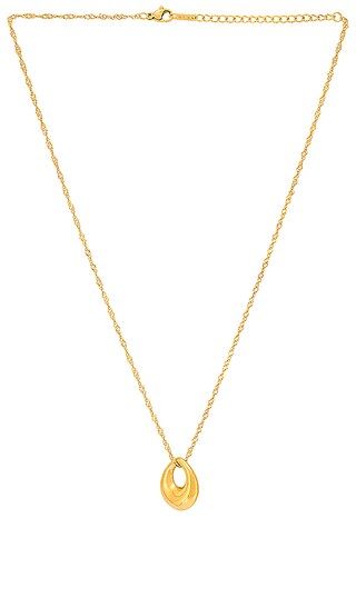 Jesse Necklace in Gold | Revolve Clothing (Global)