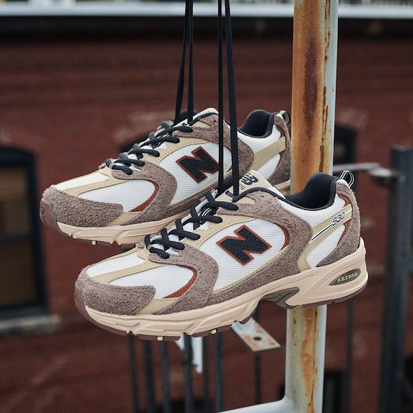 New Balance 530 Athletic Shoe - Dark Mushroom / Incense / Linen | Journeys