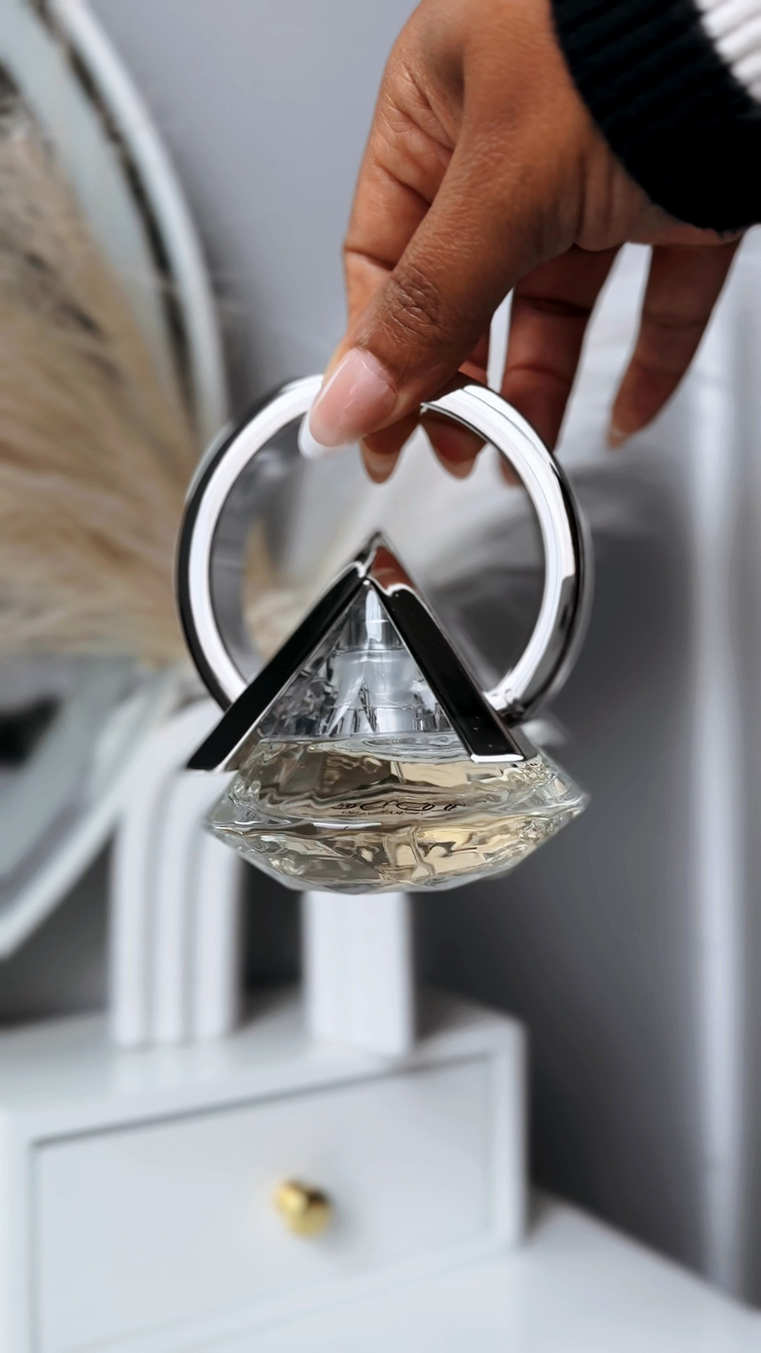 scent notes: 
* Queen of the Night, a fragrance note made to measure for Vera Wang
* Warm tuberose, sensual jasmine sambac
* Fresh mandarin adds a fruity touch
* Velvety amber woods provide a comforting, skin-like finish

Available in 3 sizes, including a 10ml pen spray to have handy for any occasion. 

Find your signature scent today at 

💝💍 #VeraWang #FragranceDiscovery #RomanceInABottle #Love #PerfumeGoals #verawanglove #verawanggang #gifted #VWLove

#LTKBeauty #LTKFindsUnder100