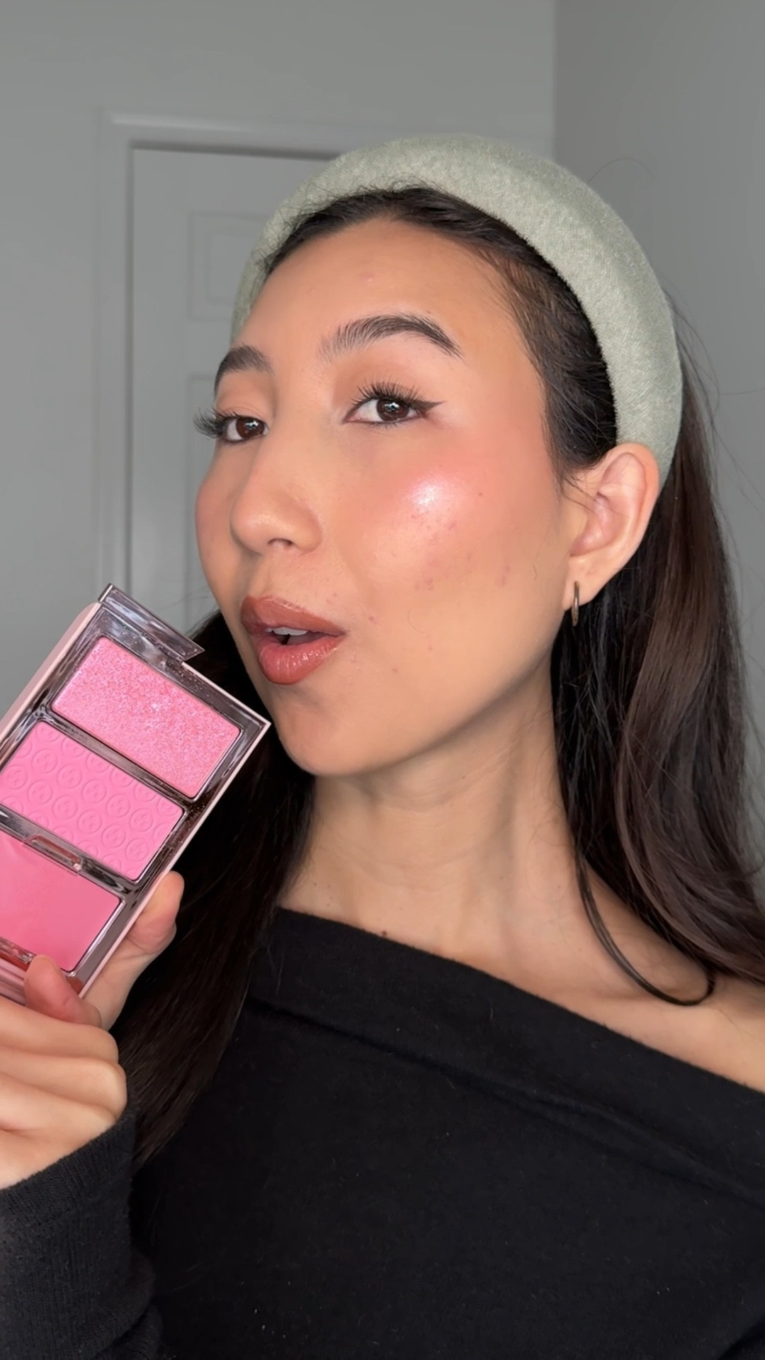 the perfect winter pink blush 🎀 such a beautiful cool toned shade!!

#LTKHoliday #LTKBeauty