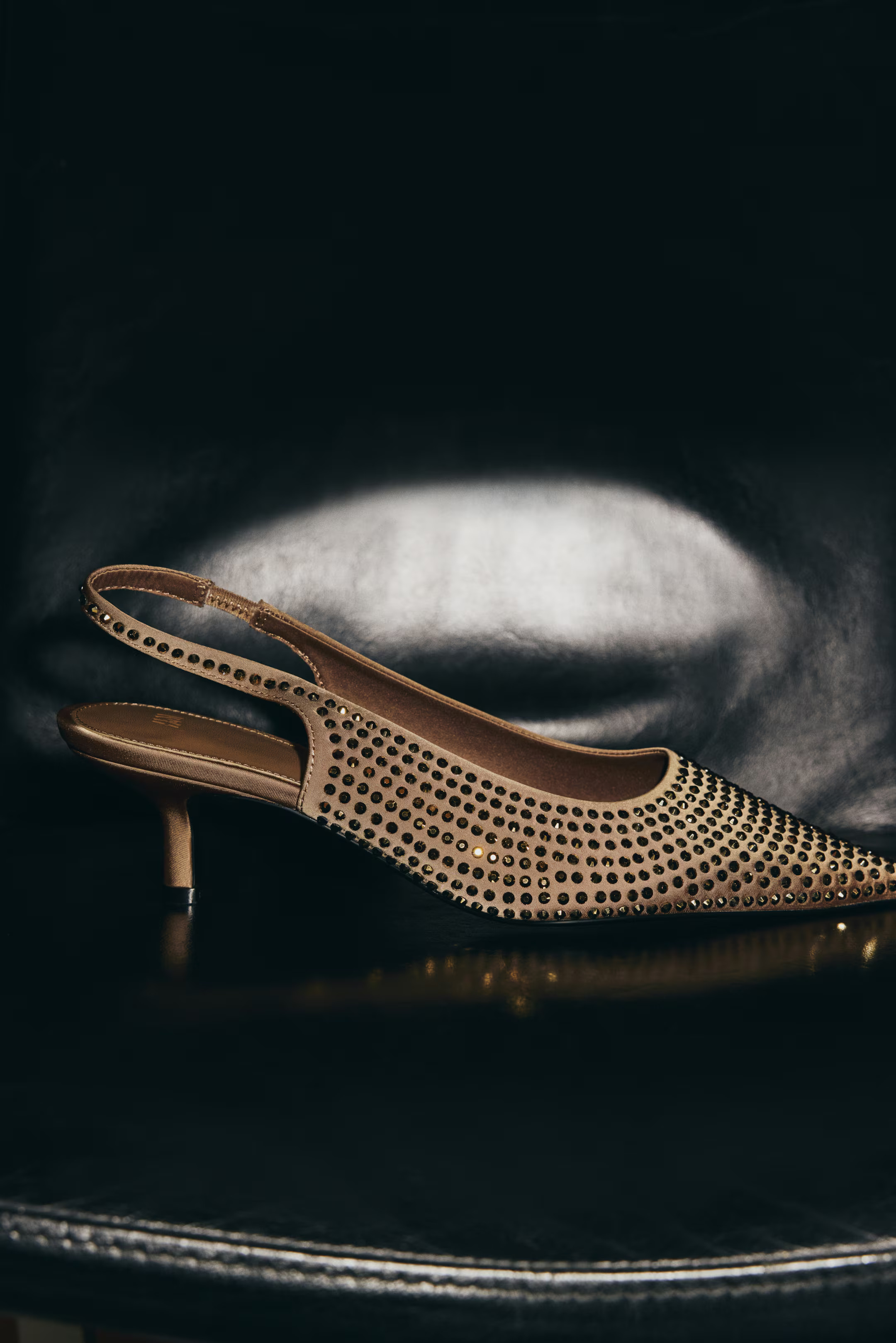 Rhinestone-embellished slingback court shoes | H&M (DE, AT, CH, NL, FI)