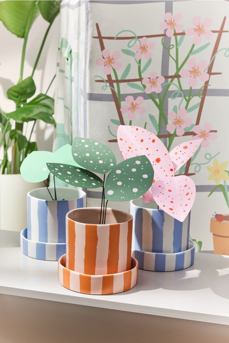 Patterned Plant Pot and Saucer | H&M (US + CA)