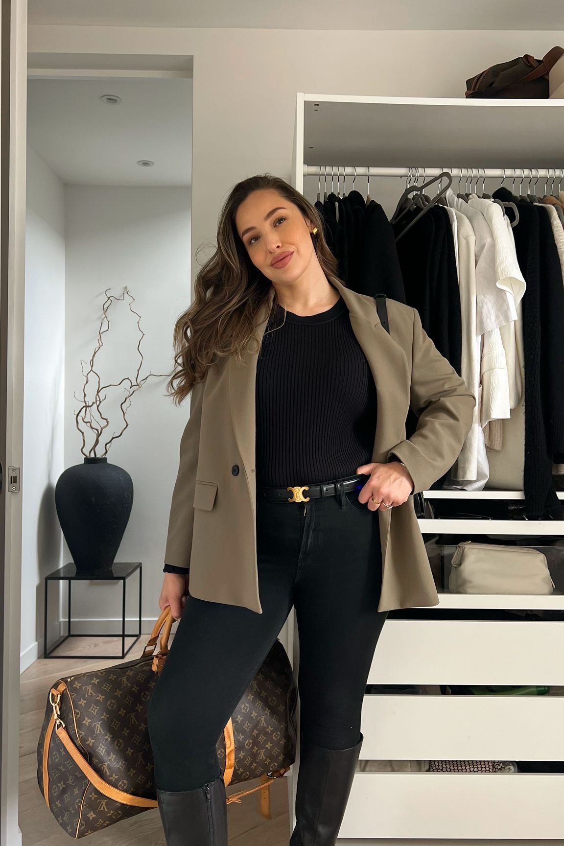 Boots -M&S
Jumper - COS
Belt Loewe
Blazer ZARA
Bag - Black APC
Bra -Elomi
Earring -Neima Row, 
Jeans- Frame

#LTKSeasonal #LTKmidsize #LTKstyletip