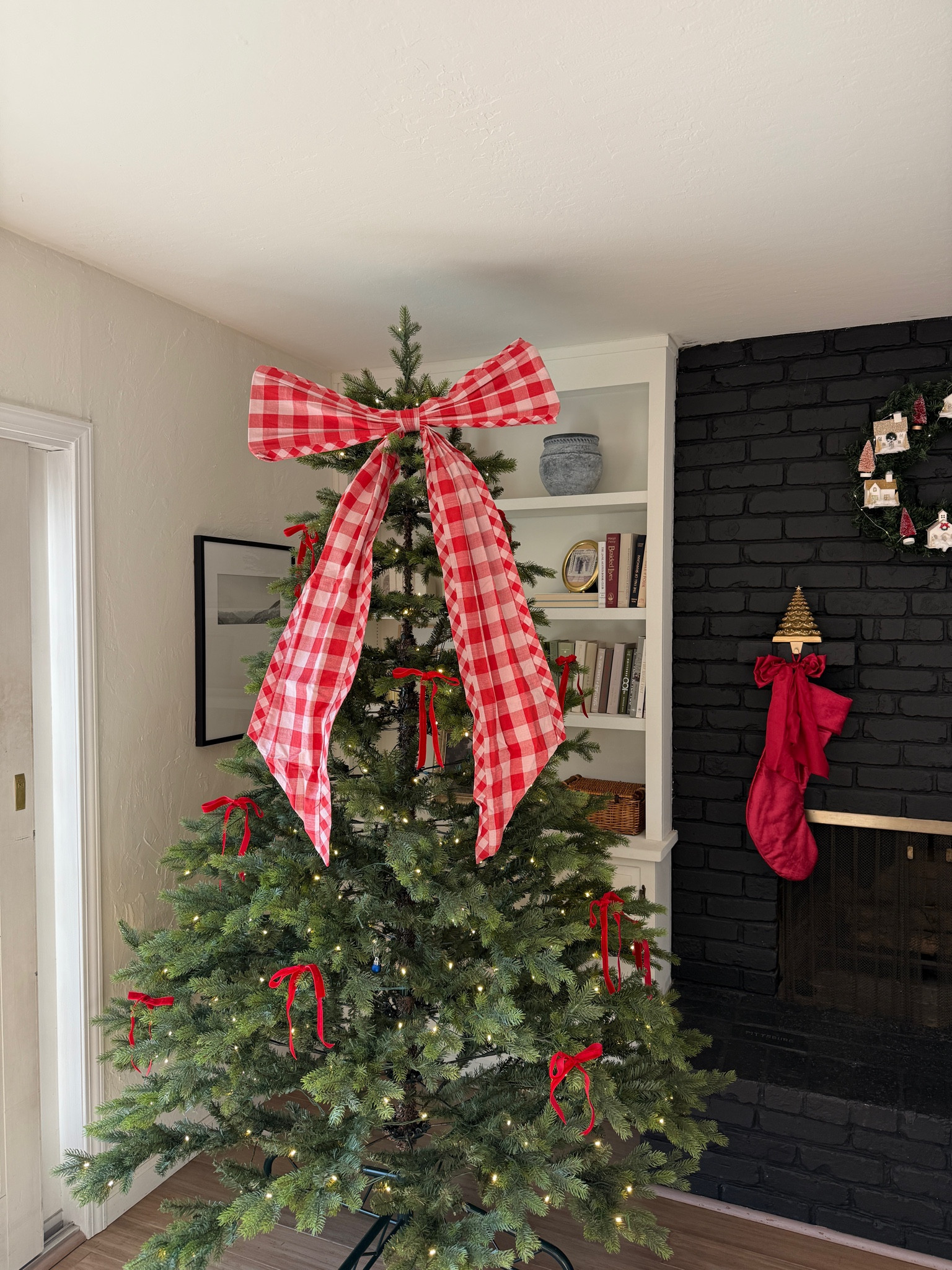 King of christmas Rushmore fir🎄

#LTKSeasonal #LTKHome #LTKHoliday