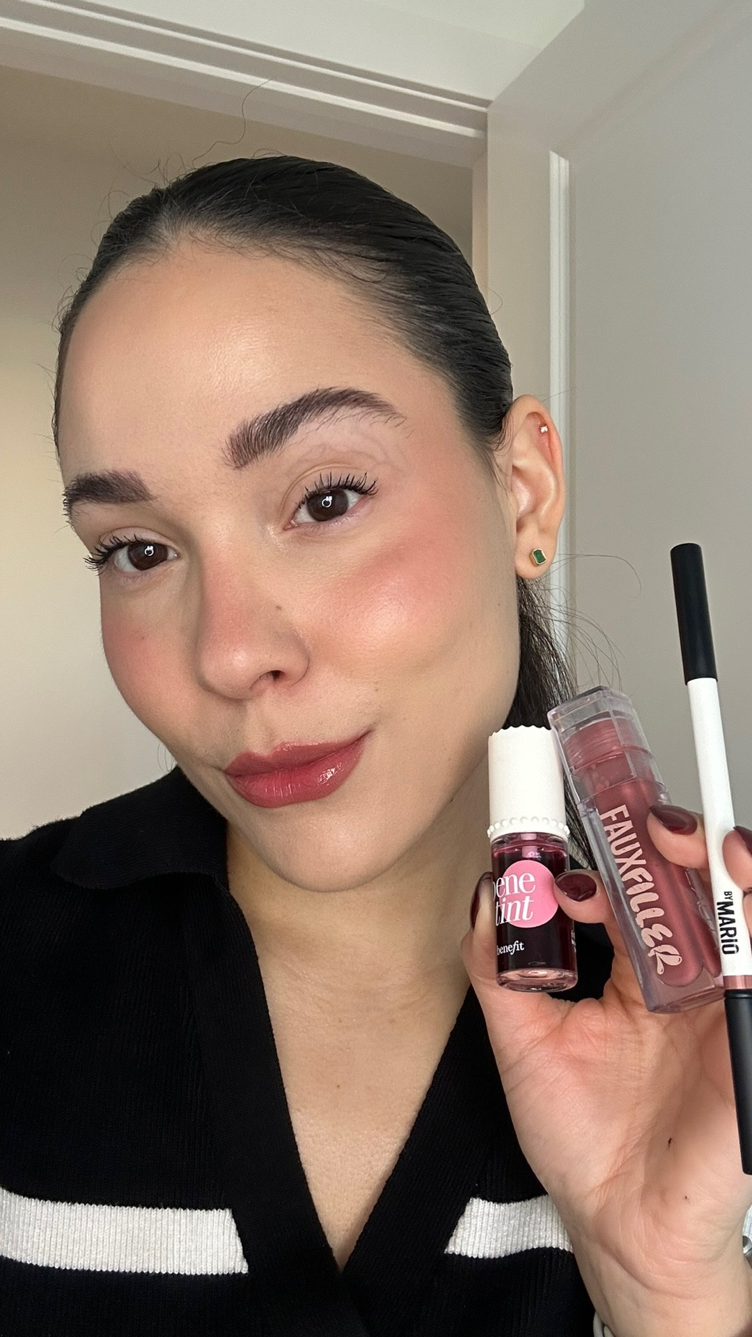 Juicy lips 💞✨👄

#LTKwinter #LTKcanada #LTKbeauty