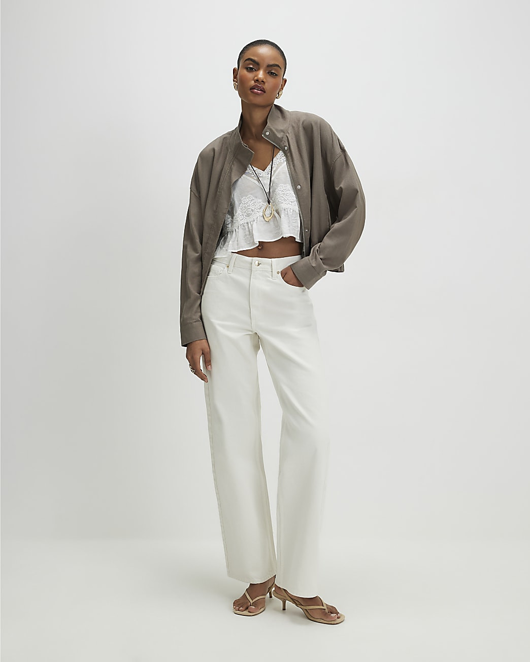 White High Waisted Relaxed Straight Jeans | River Island UK & IE