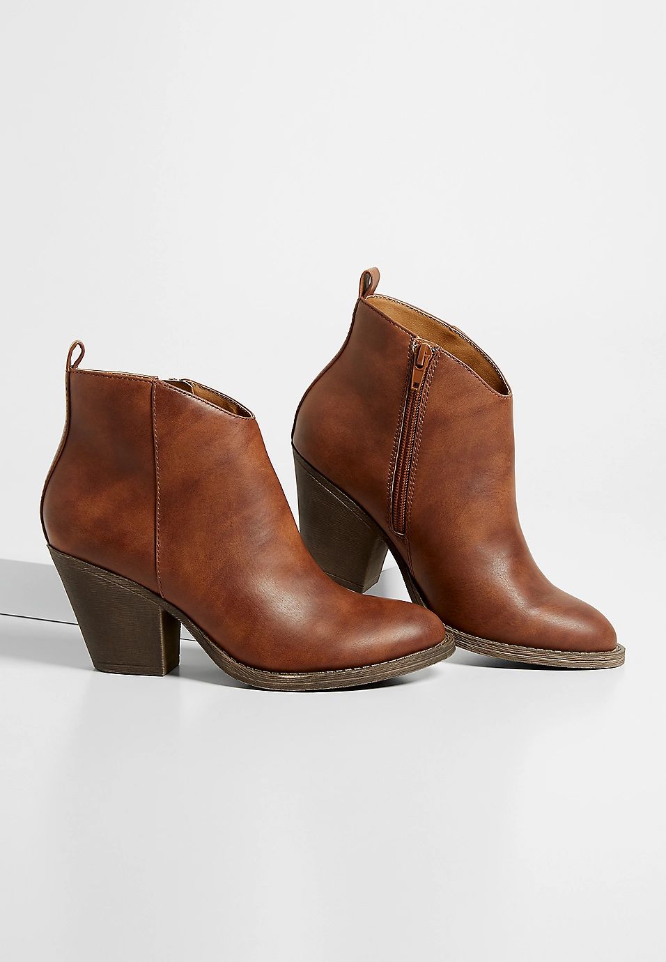 Roxie solid ankle bootie | Maurices