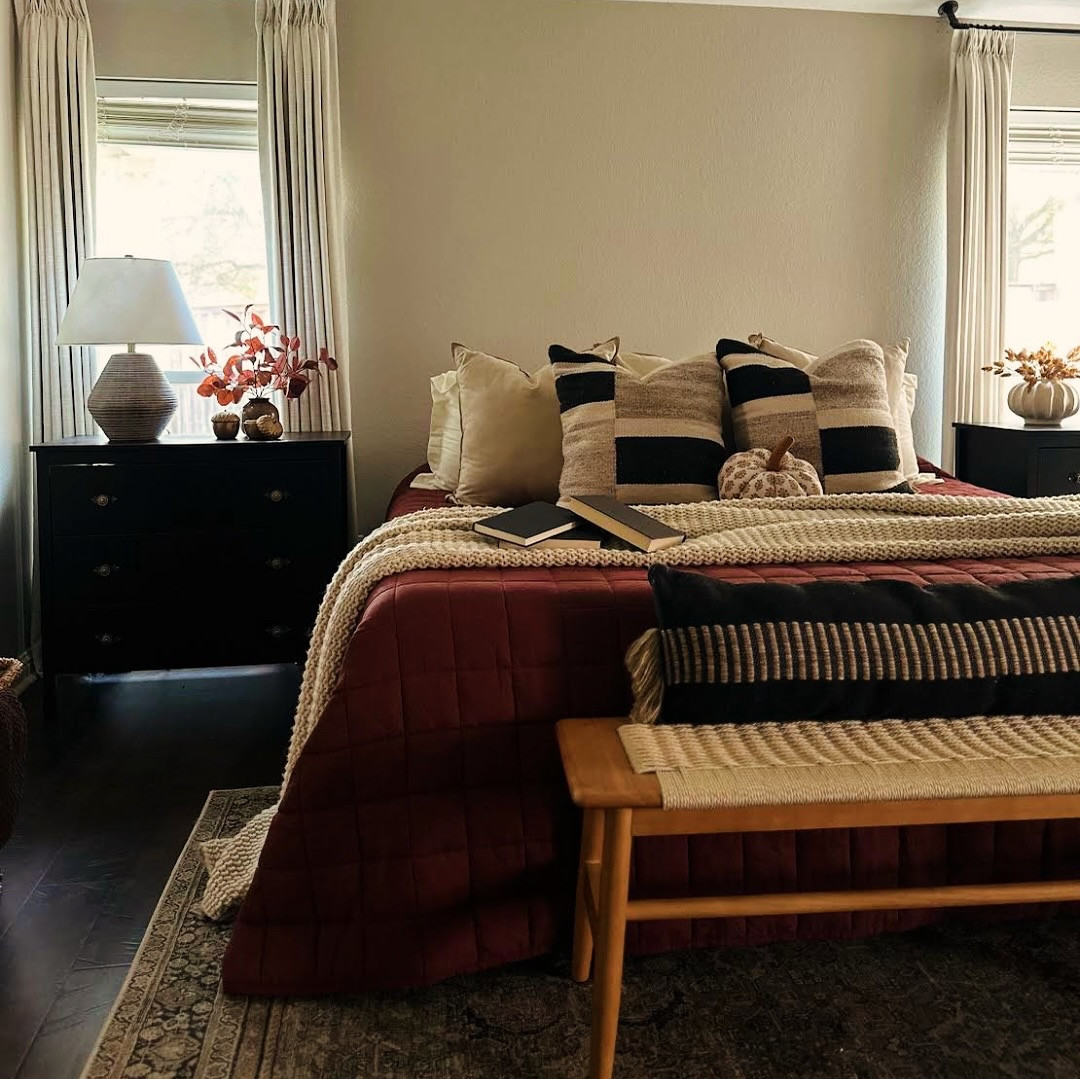 Fall Bedding Refresh —

It might be 95 degrees outside, but my bedding said ‘fall in’… so I did 🍂🤭

Cozy is a season, and I’m living in it with this new quilt and bamboo sheets from @onequince ! 💁🏻‍♀️🤎🍂🫶🏼

*use my promo code*
‘INFG-25ALEXANDHOME10’

‼️New customers will receive 10% off their purchase w/ my promo code‼️

**Fall Bedding Details:**
-European Linen Box Quilt 
(color: Burgundy)
-Bamboo Sheet Set 
(color: Sand) 



#LTKStyleTip #LTKSeasonal #LTKHome