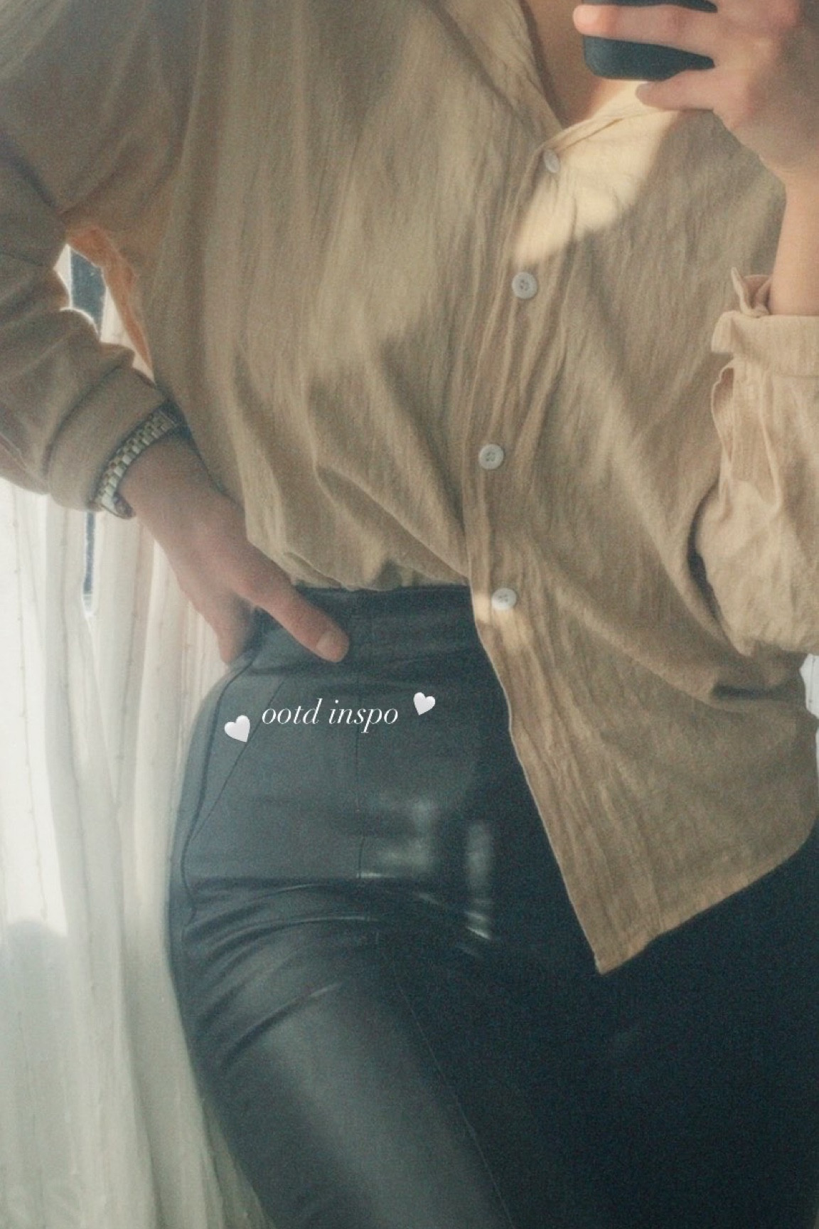 A cute oodt with a beige shirt and leather leggings🖤

#LTKeurope #LTKSeasonal #LTKstyletip