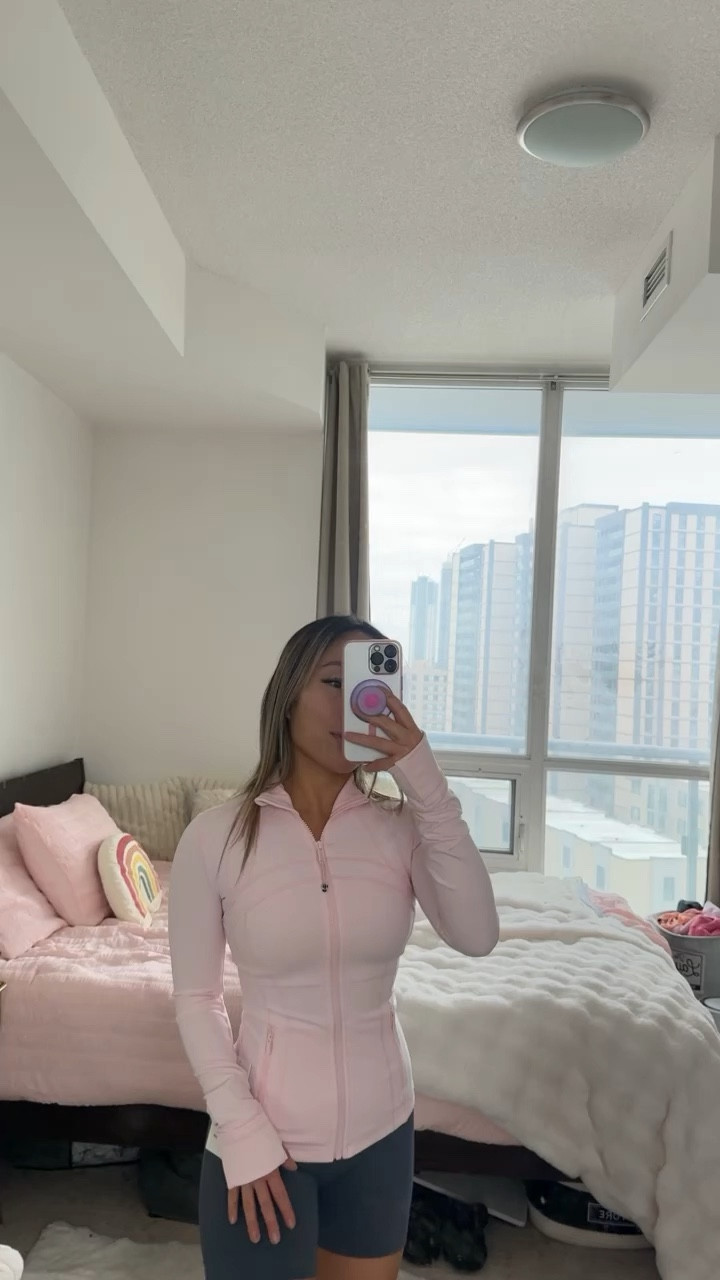 Nothing compares to the define jacket whether it comes to running errands or hitting a workout. Wearing strawberry milkshake

#LTKtravel #LTKfitness #LTKMostLoved