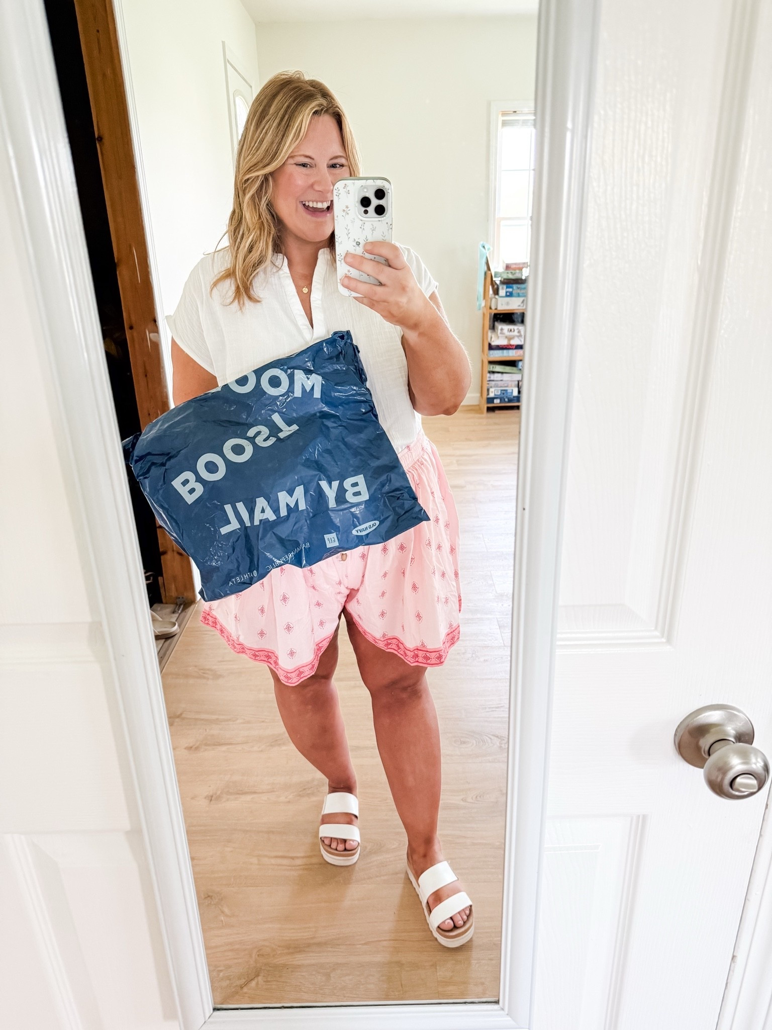 Some of my current Old Navy favorites! 

Gauze dress - large petite
Pajama set - XL
Chambray top - XL
Skirt shorts - XL
Swim dress - XL maternity 
Skort - XXl
Linen pants - XL regular 
White shorts - XXl
Sleek tech barrel pants - XL petite 
Linen button down - large
Linen shorts - XL
Snug fit tee - XL
Yanks - XL
Flowy t shirt dress - large petite
Pixie pants - 16 regular / 14 maternity

#LTKMidsize #LTKBump #LTKSaleAlert