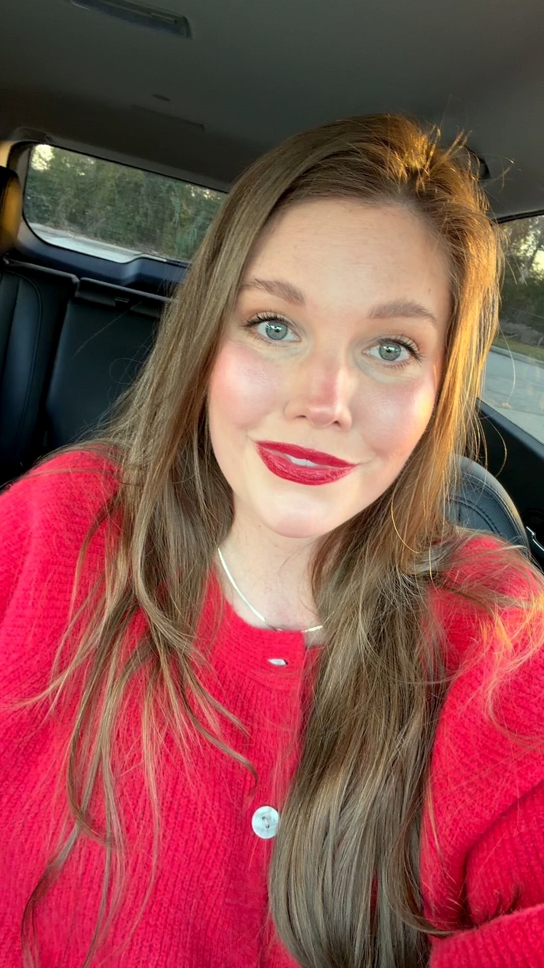 Holiday makeup look!
........
Matte red lipstick face of the day makeup of the day glowy makeup glowy skin fair skin makeup L'Oreal lumi lotion lumi glotion loreal glotion L'Oreal foundation Maybelline skin tint drugstore foundation Christmas Eve makeup look Christmas makeup look red sweater red cardigan Christmas Eve outfit Christmas outfit last-minute Christmas gift idea luxury dupe Sephora dupe makeup dupe Ulta favorites Ulta finds Ulta dupes drugstore makeup favorites drugstore favorites favorite foundation best foundation pink blush drugstore blush baked blush eyeshadow palette makeup tips