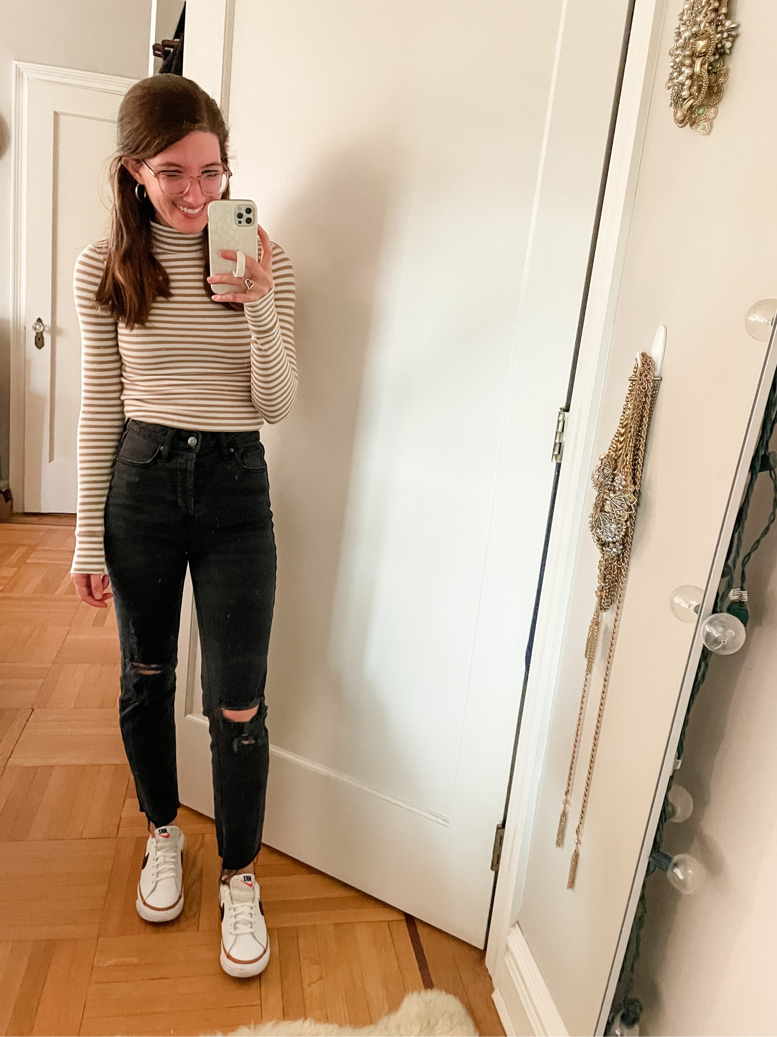 Mock neck stripe cropped tee: TTS
Distressed jeans: TTS, if between go up
Sneakers: wearing big kids size 5.5, could have gotten away w the 5- I’m normally a 7.5

#LTKstyletip #LTKSeasonal #LTKshoecrush