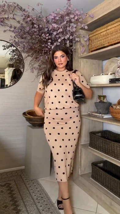 A two piece set will always give you several options. Highly recommend the shoes too, very comfy!

i’m wearing the XL. Fabric is structure with stretch so more seamless look. 

workwear, affordable options, affordable, clothing, two-piece sets, midsize outfit, ideas, transition to fall

#LTKWorkwear #LTKOver40 #LTKootd
