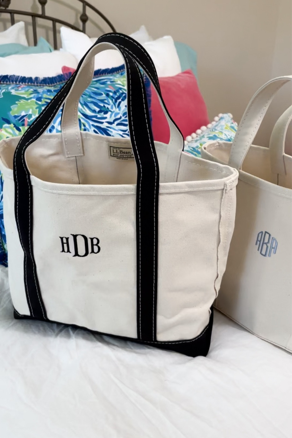 L.L. bean boat and tote is such a classy gift idea, and perfect for a bride. Both of these are medium with regular handles 

#boatandtote
#llbean
#engagementgift
#giftidea

#LTKTravel #LTKItBag #LTKFindsUnder50