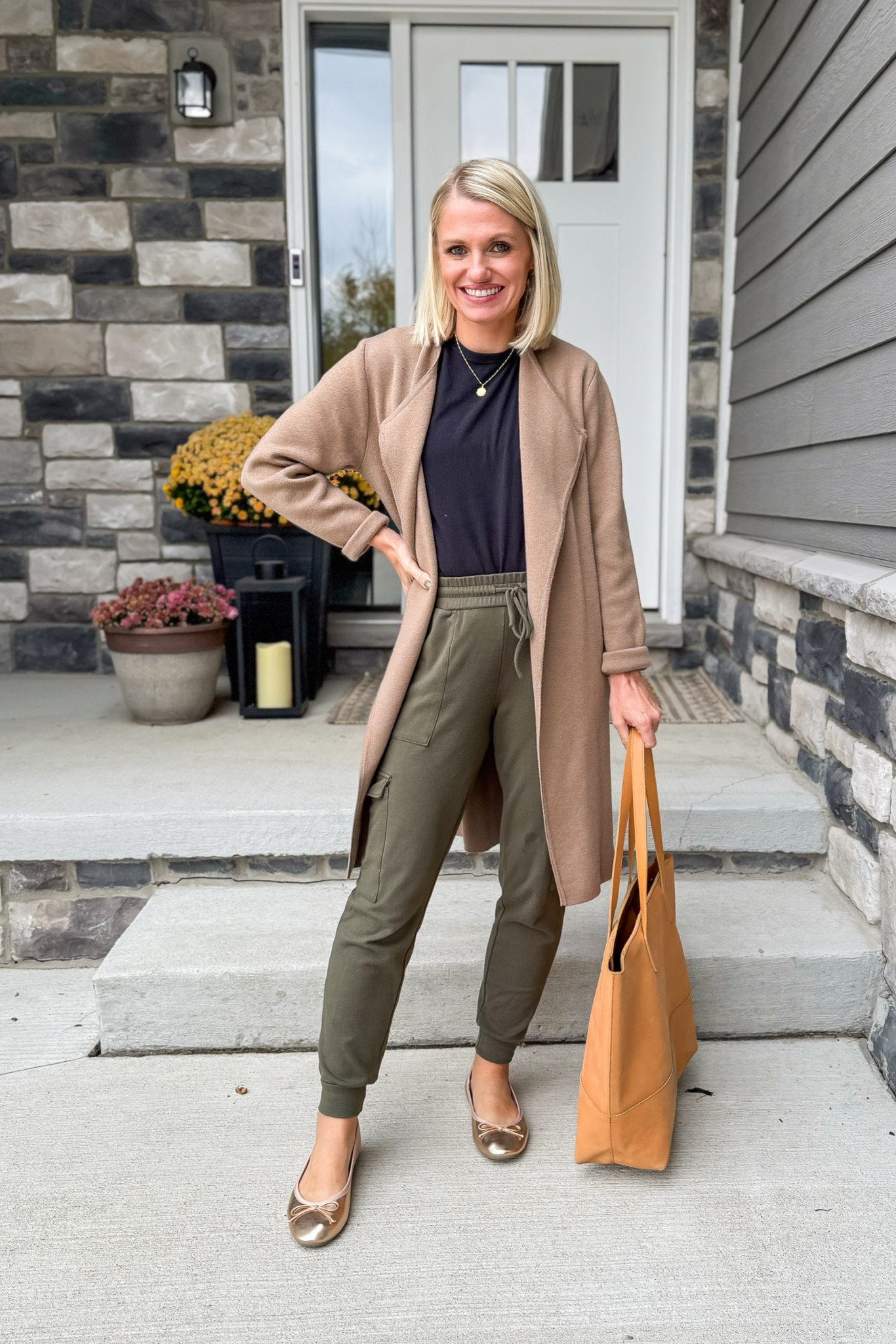 What I wore this week!
Coatigan- small
Joggers- xsmall (code: THRIFTYWIFE15 for 15% off) 
Top- small

#LTKSeasonal #LTKOver40 #LTKStyleTip