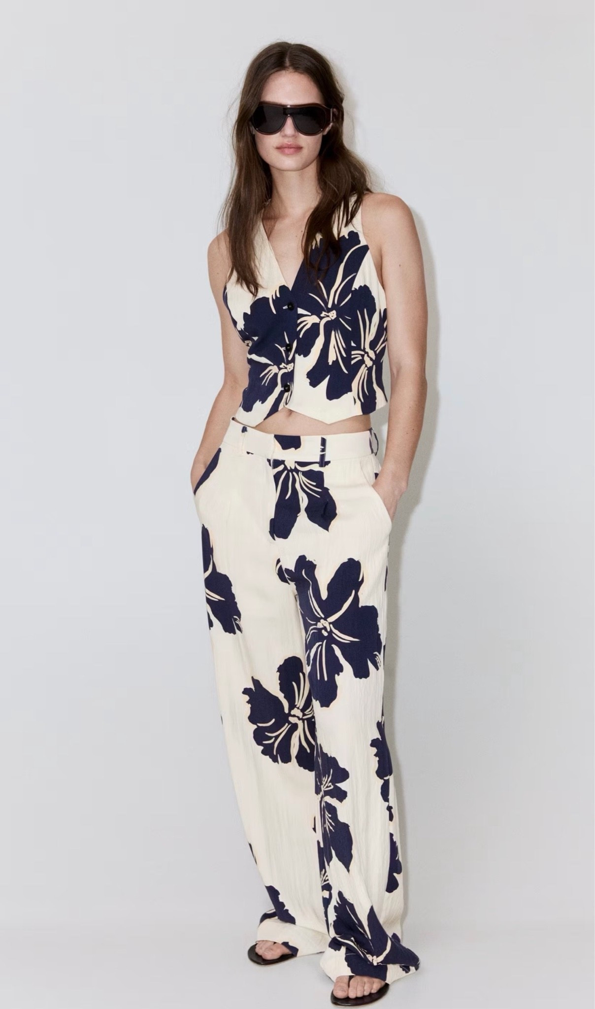 summer outfits

STRAIGHT FLORAL-PRINTED LYOCELL PANTS


#summer #floral #jumpsuit #mango #casual #outfit

#LTKSeasonal #LTKOver40 #LTKPetite