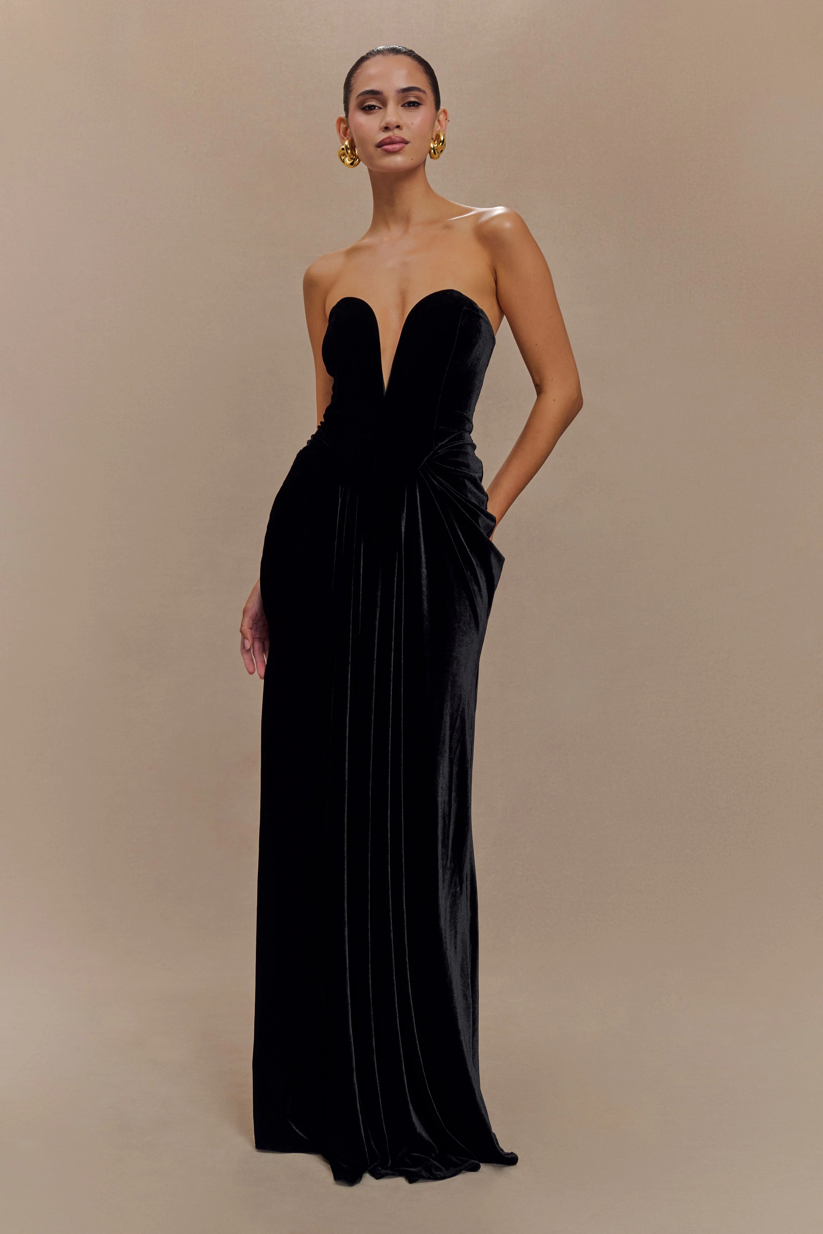 Paige Strapless Velvet Maxi Dress - Black | MESHKI US