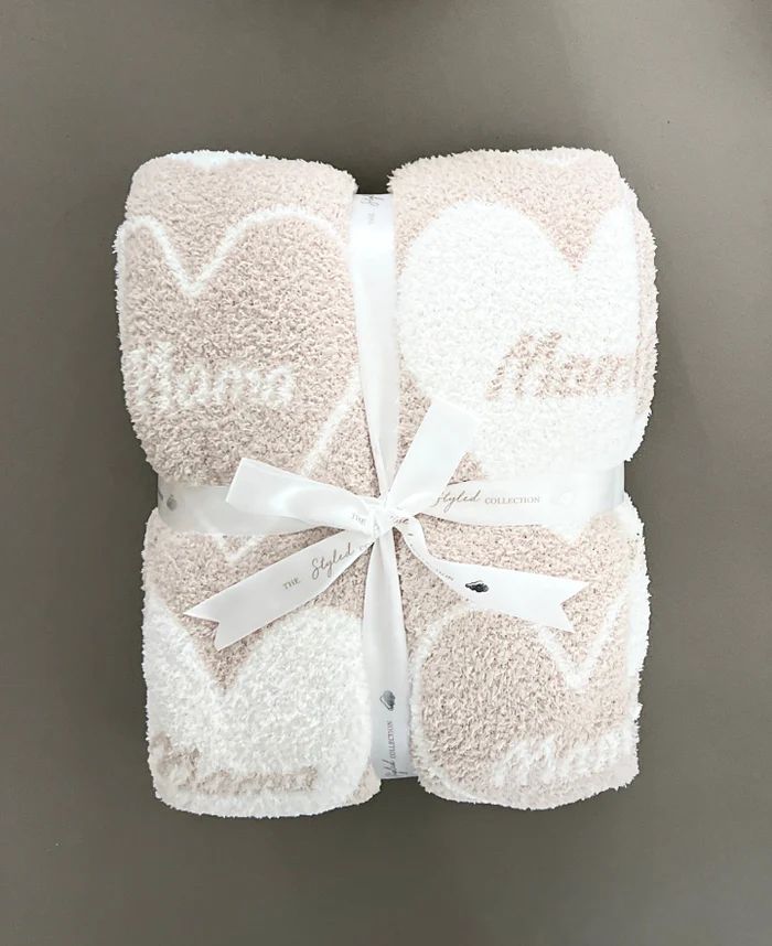 Mama Heart Two-Tone Buttery Blanket | The Styled Collection