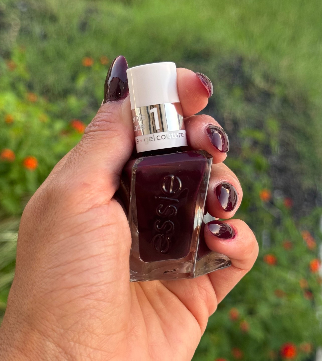 #ad New nails loading with @essie and @target Loving the fact that I can change my nail color whenever I want! #essielove #essie #targetpartner #target 

Nails, fall nails, fall style, nail polish 

#LTKBeauty #LTKSeasonal