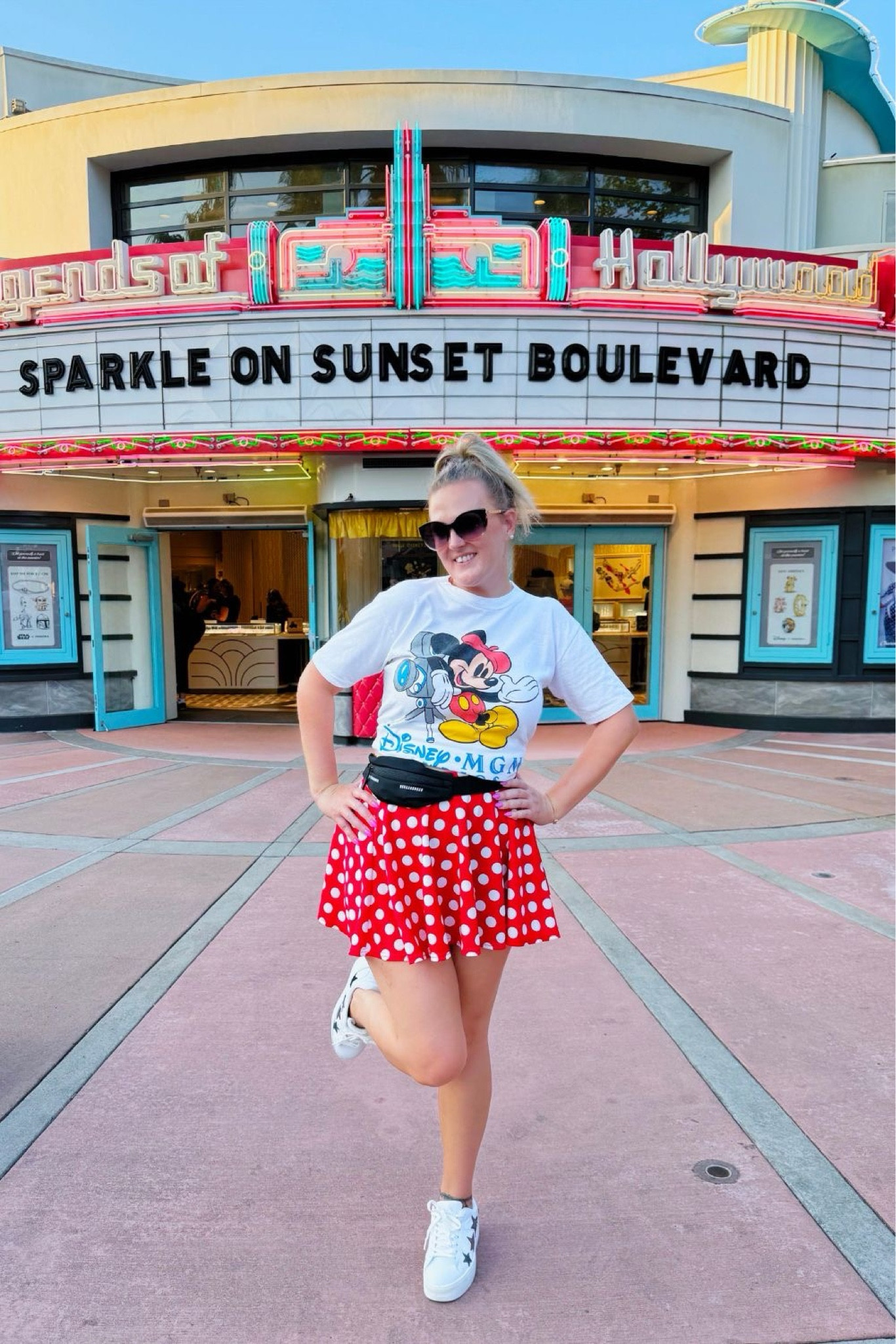 MGM STUDIOS OUTFIT 
#mgm #90s #80s #retrodisney