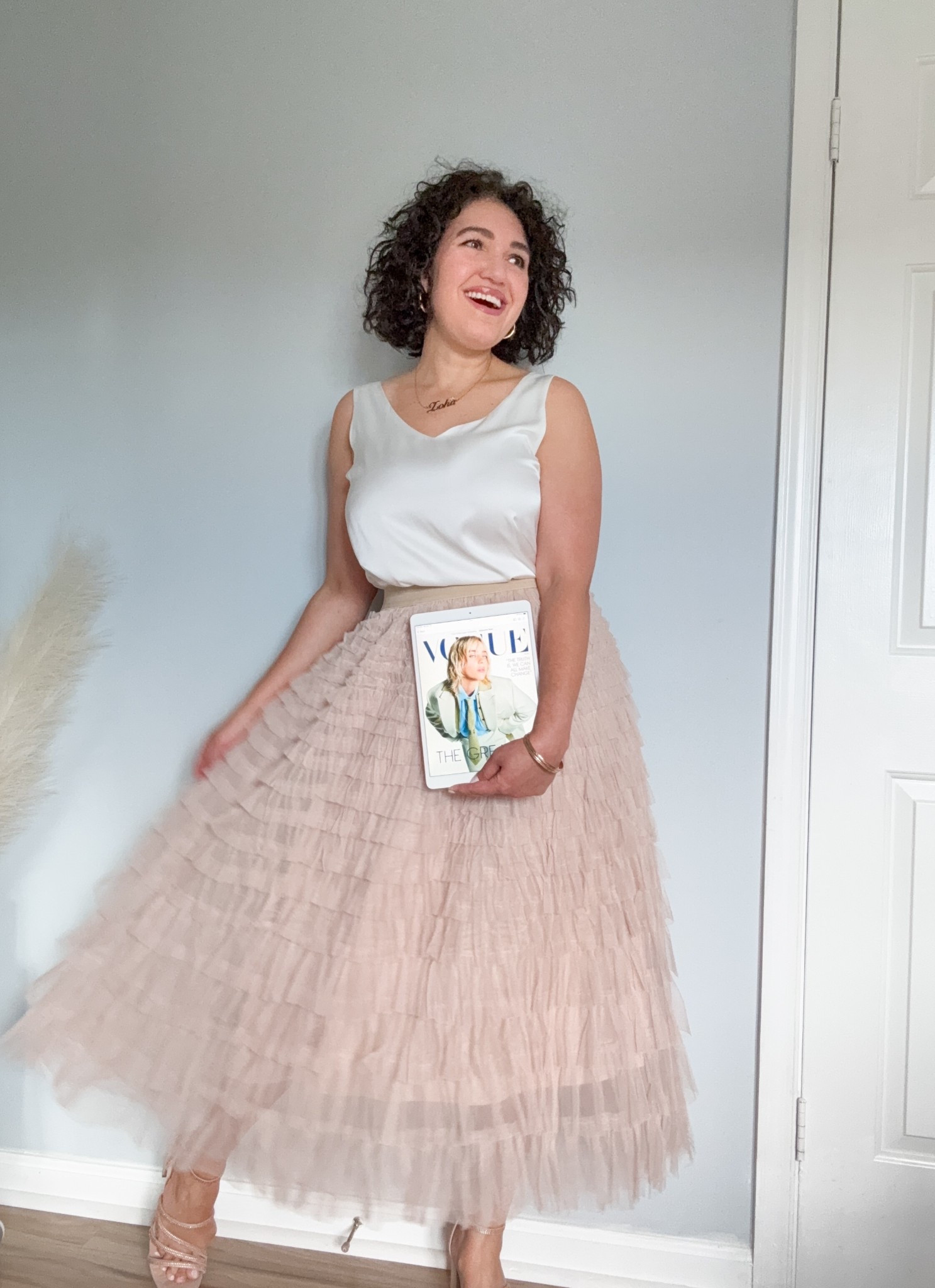 Easy Halloween costume, Carrie Bradshaw halloween costume, tulle skirt

#LTKHalloween #LTKOver40