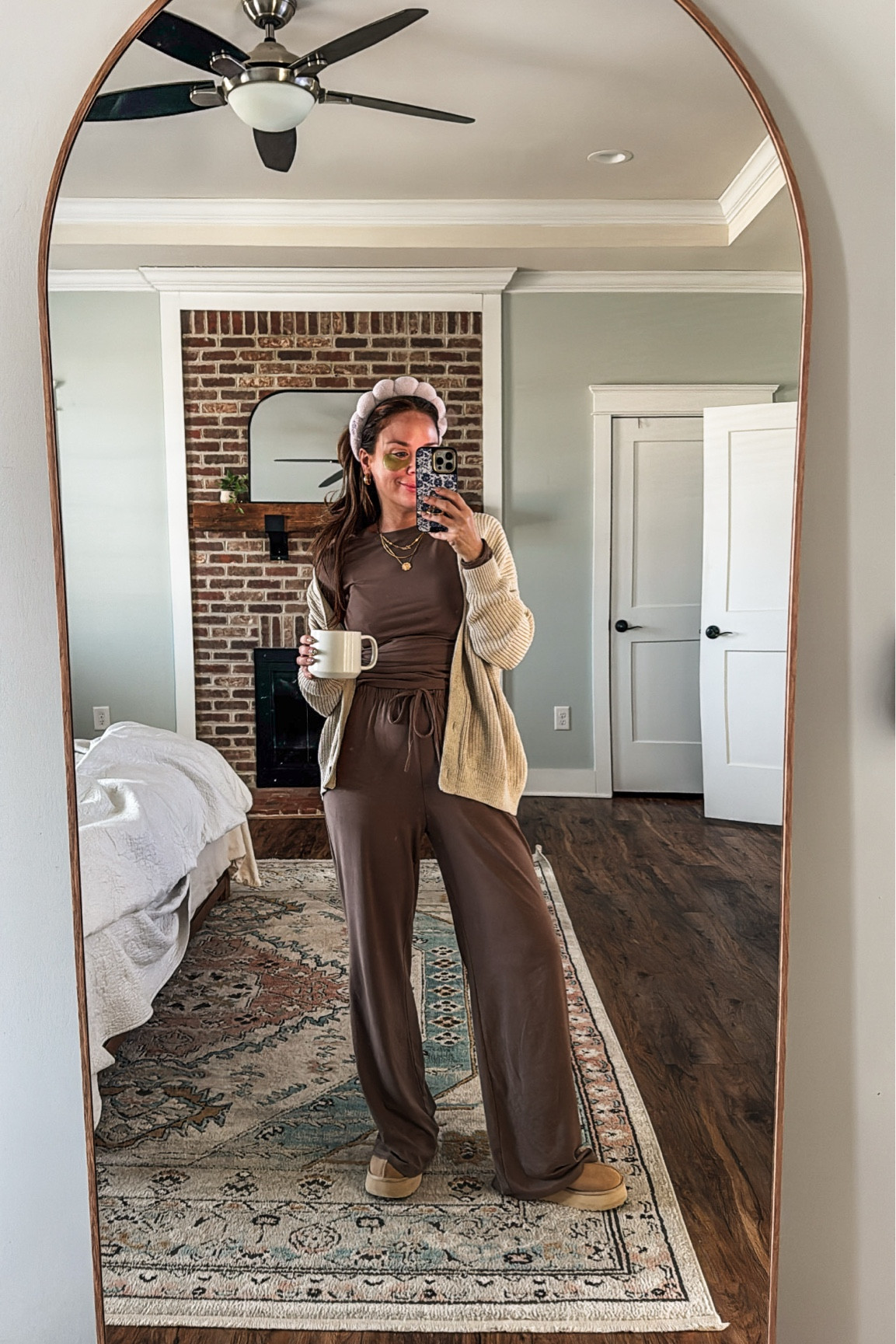 FAVE amazon lounge set now comes in long sleeve! I bought 2 colors bc I love it SO much. In S

#LTKStyleTip #LTKFindsUnder50 #LTKFindsUnder100