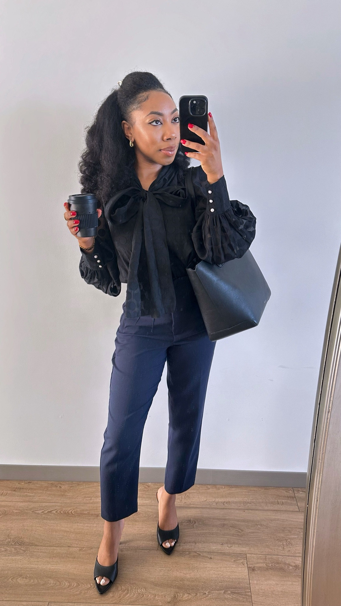 Transitional workwear for the office 