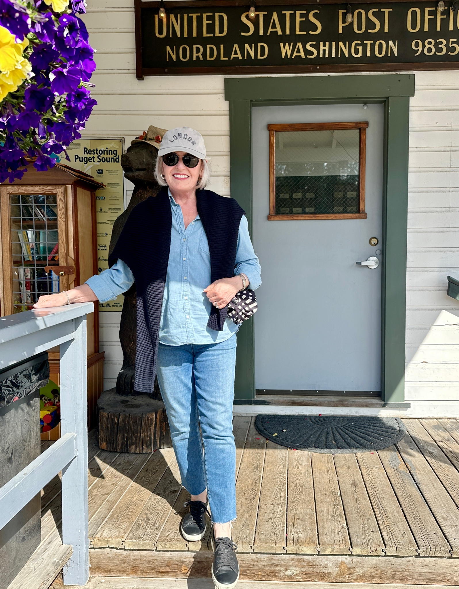 Exploring the Pacific Northwest wearing Layers for fall. 
Cotton sweater in S
Chambray shirt in M
Jeans in 29

#LTKStyleTip #LTKTravel #LTKBacktoSchool