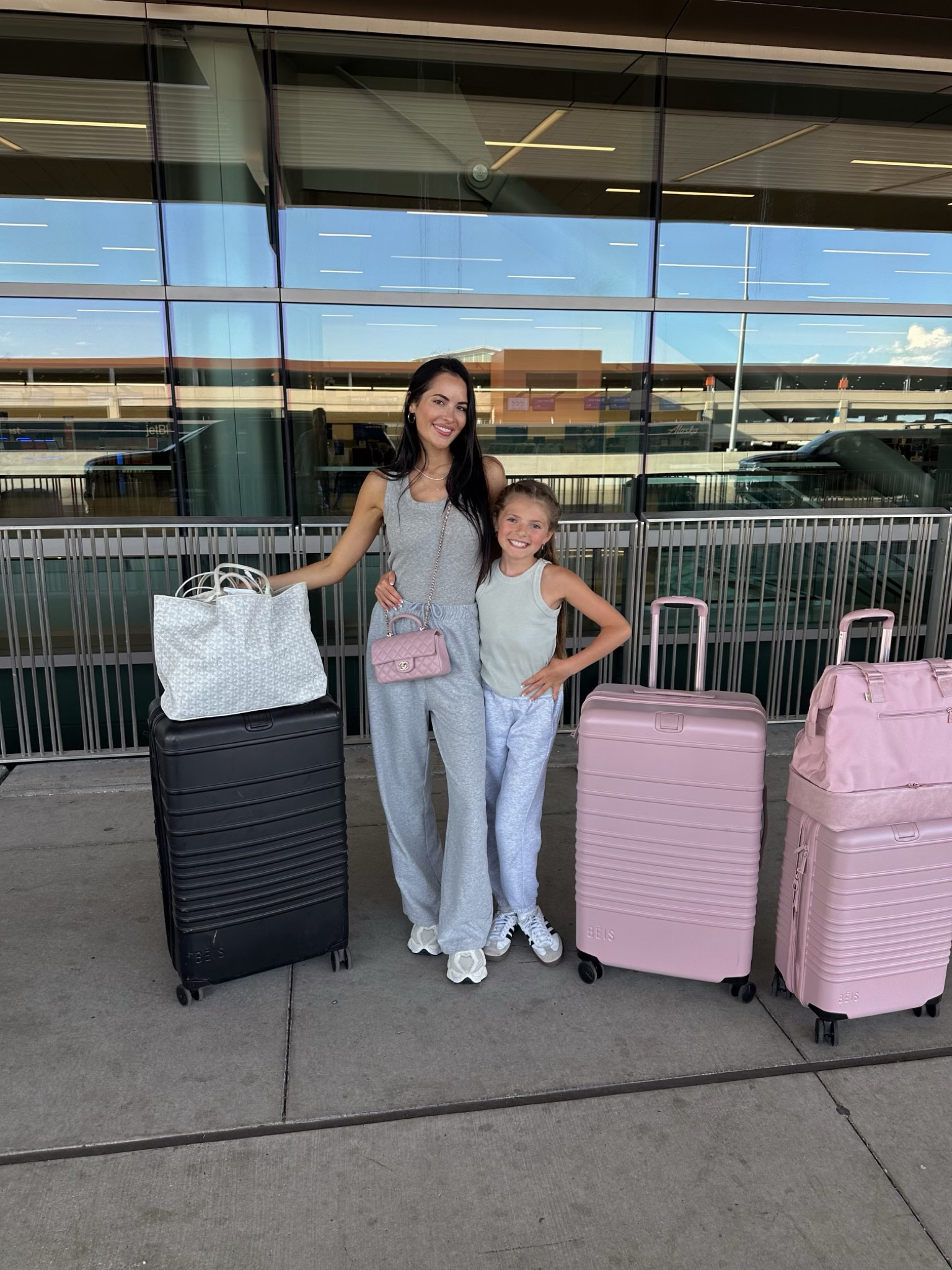 Travel day essentials 🩷

#LTKSeasonal #LTKItBag #LTKTravel