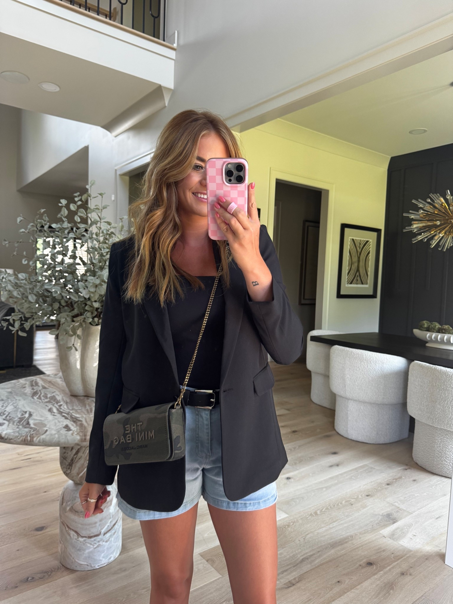 casual + chic outfit idea 🖤

#LTKFindsUnder50 #LTKFindsUnder100 #LTKStyleTip