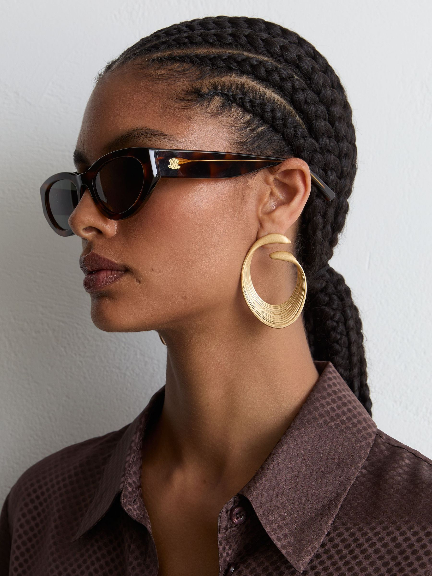 Reiss MESSYWEEKEND Oval-Frame Tortoiseshell Sunglasses in Tortoiseshell - REISS | Reiss UK