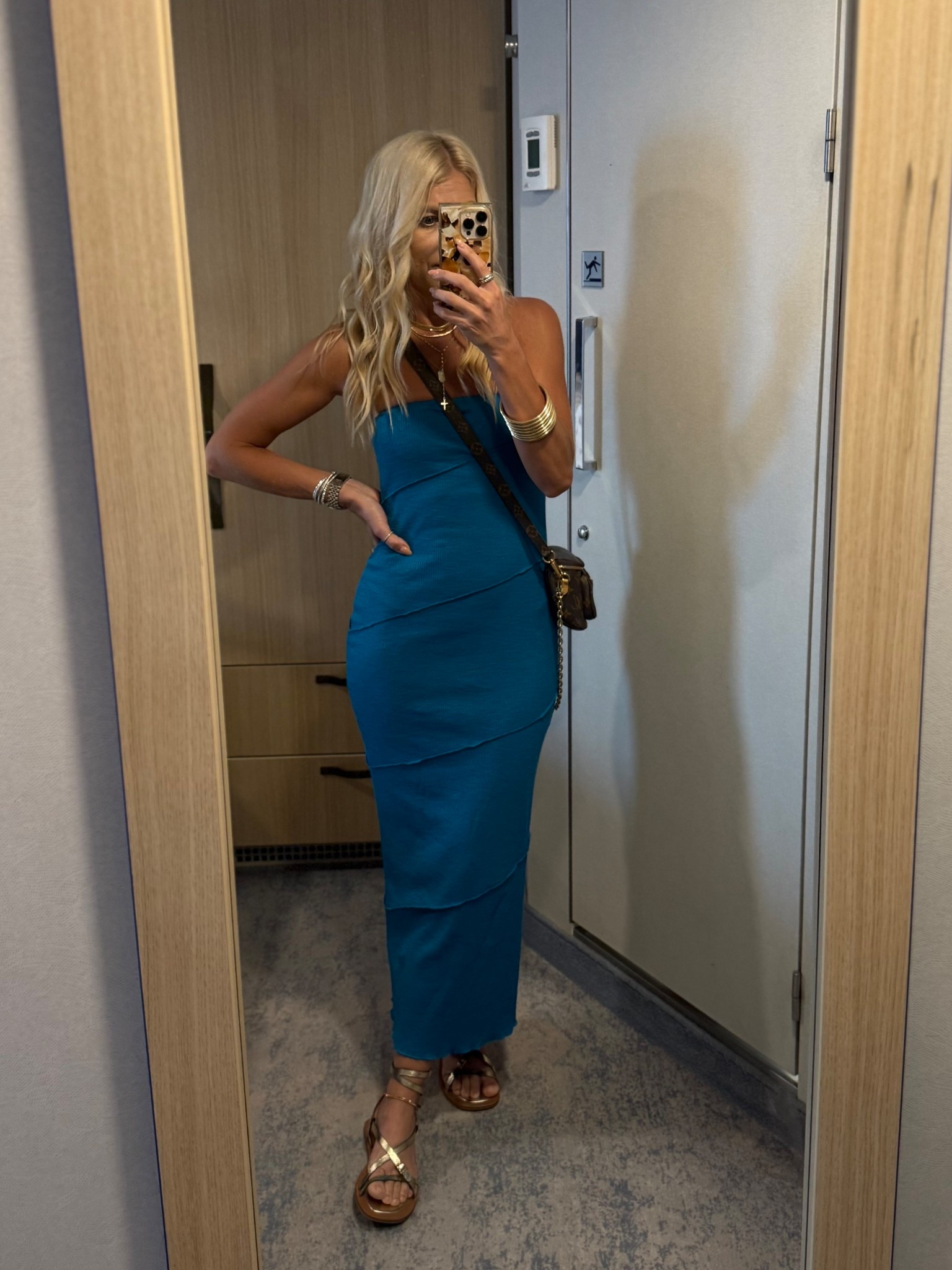 Confu cute Amazon tube top midi dress comfy vacation dresses 


#LTKootd #LTKSeasonal #LTKTravel