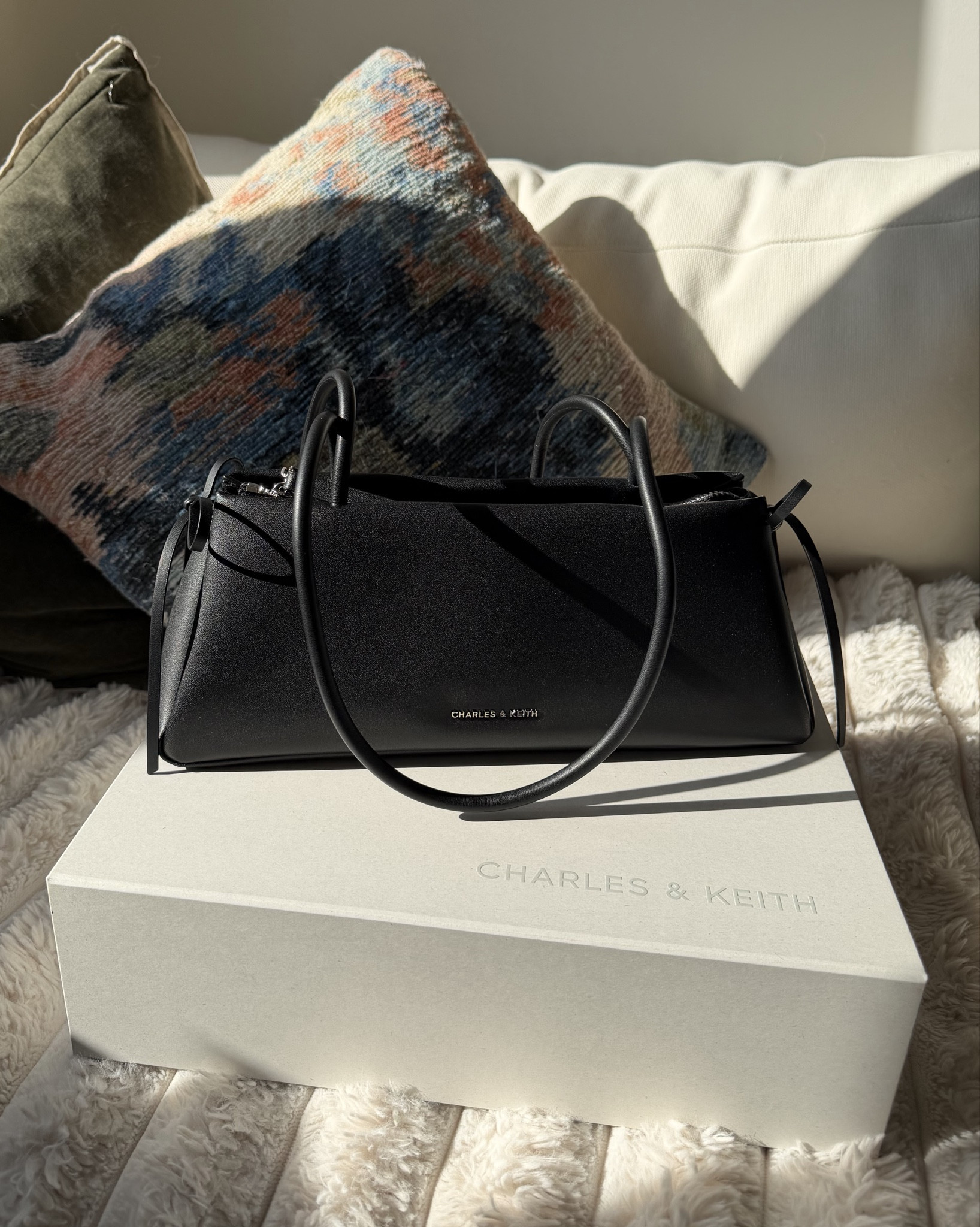 Get 15% off Charles & Keith with code COMAMBW15JESSIE ✨💫
(must be logged into your account for the discount to apply) 

• evening black bow shoulder bag going out outfits night out outfit date night spring summer •







#LTKspringtrends #LTKSpringSale #LTKspring