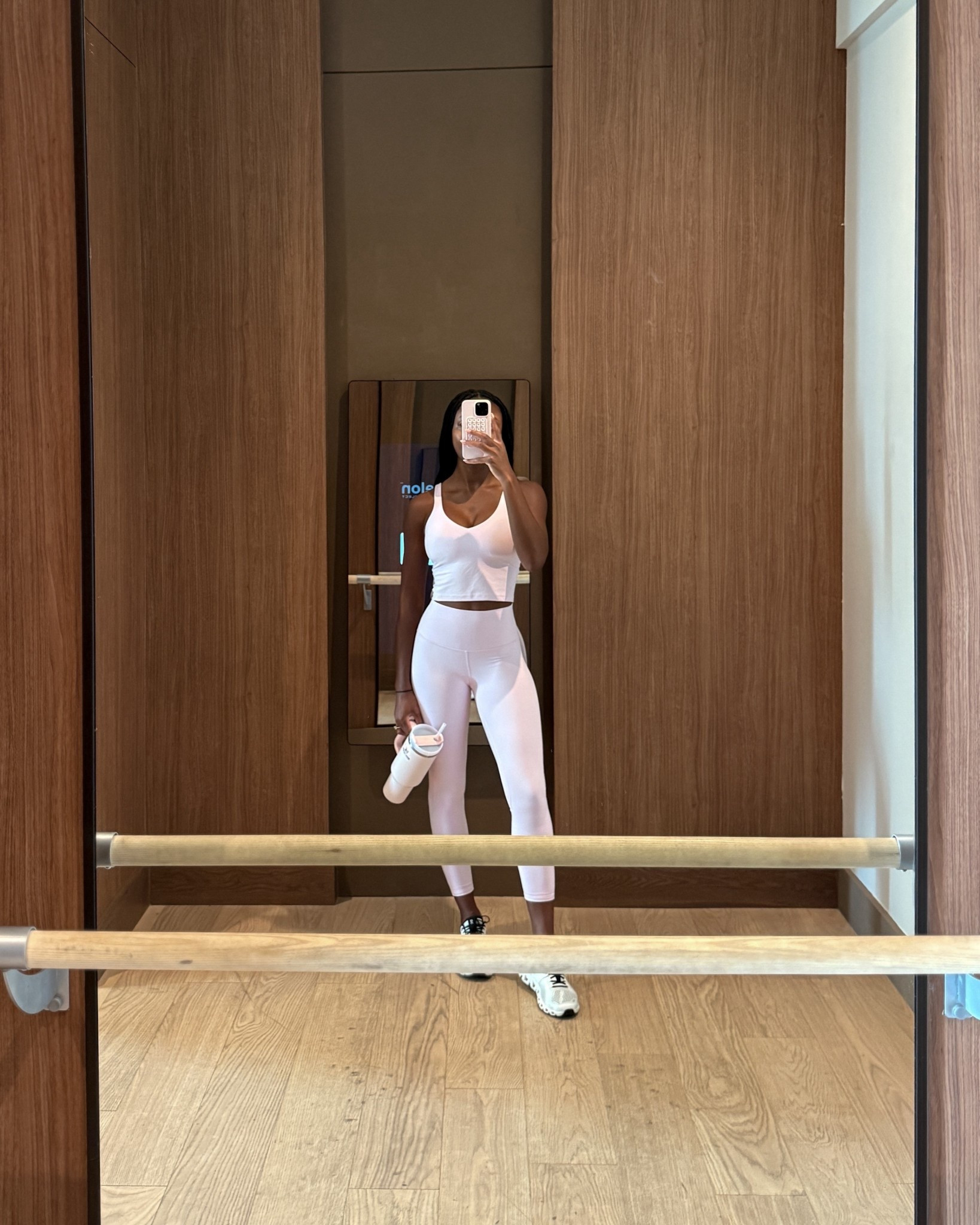 Workout set of the day 💗

#LTKShoeCrush #LTKActive #LTKSeasonal