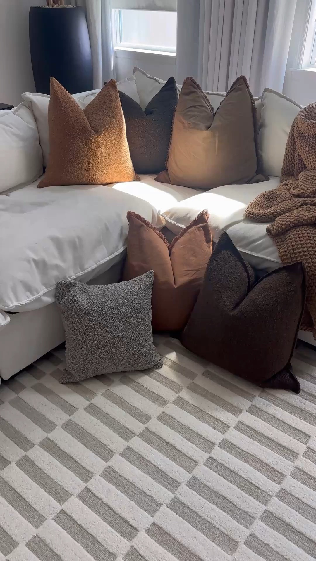 Love these pretty colors for fall 🤎



Fall decor
Fall
Fall pillow covers
Autumn decor
Cozy fall decor
Fall throw pillow cover 
Fall pillows 
Brown pillow covers
Pillow inserts
Down pillow inserts
Boucle pillow covers

#LTKHome