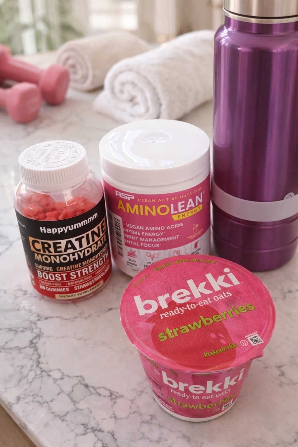 My go-to pre-workout combo 🤍
Zero jitters, all the energy. I can’t work out without it — AminoLean keeps me focused, and creatine helps support strength + more defined muscles 💪
Paired with an easy grab-and-go breakfast thanks to @Hungryroot 🍓
Busy mornings = handled.

#LTKActive #LTKfoodie