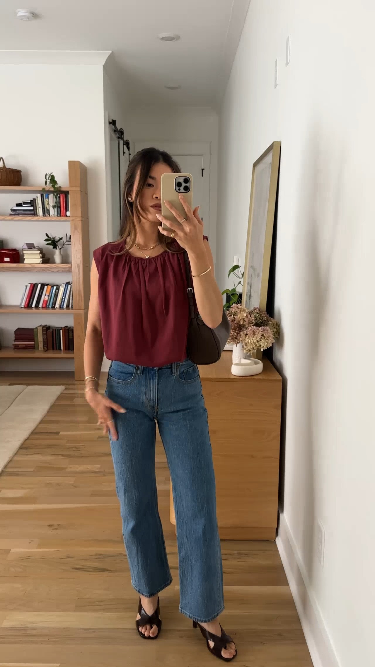 I love this bubble top! It has a stretchy elastic waist and is so comfortable to wear.

Sizing info:
-Evereve Hayes Bubble Tee (Size XS in Wine)
-Abercrombie High Rise 90s Relaxed Jean (Size 23 Extra Short in Medium Wash)

Petite style, petite fashion, mom outfit, mom style, petite pants, petite outfit ideas, petite outfits, best pants for petite, petite jeans, spring style, spring outfits, vacation outfits, summer outfits, fall jeans, fall pants, autumn top, petite fall outfits, Abercrombie jeans, evereve,

#LTKootd #LTKSeasonal #LTKPetite