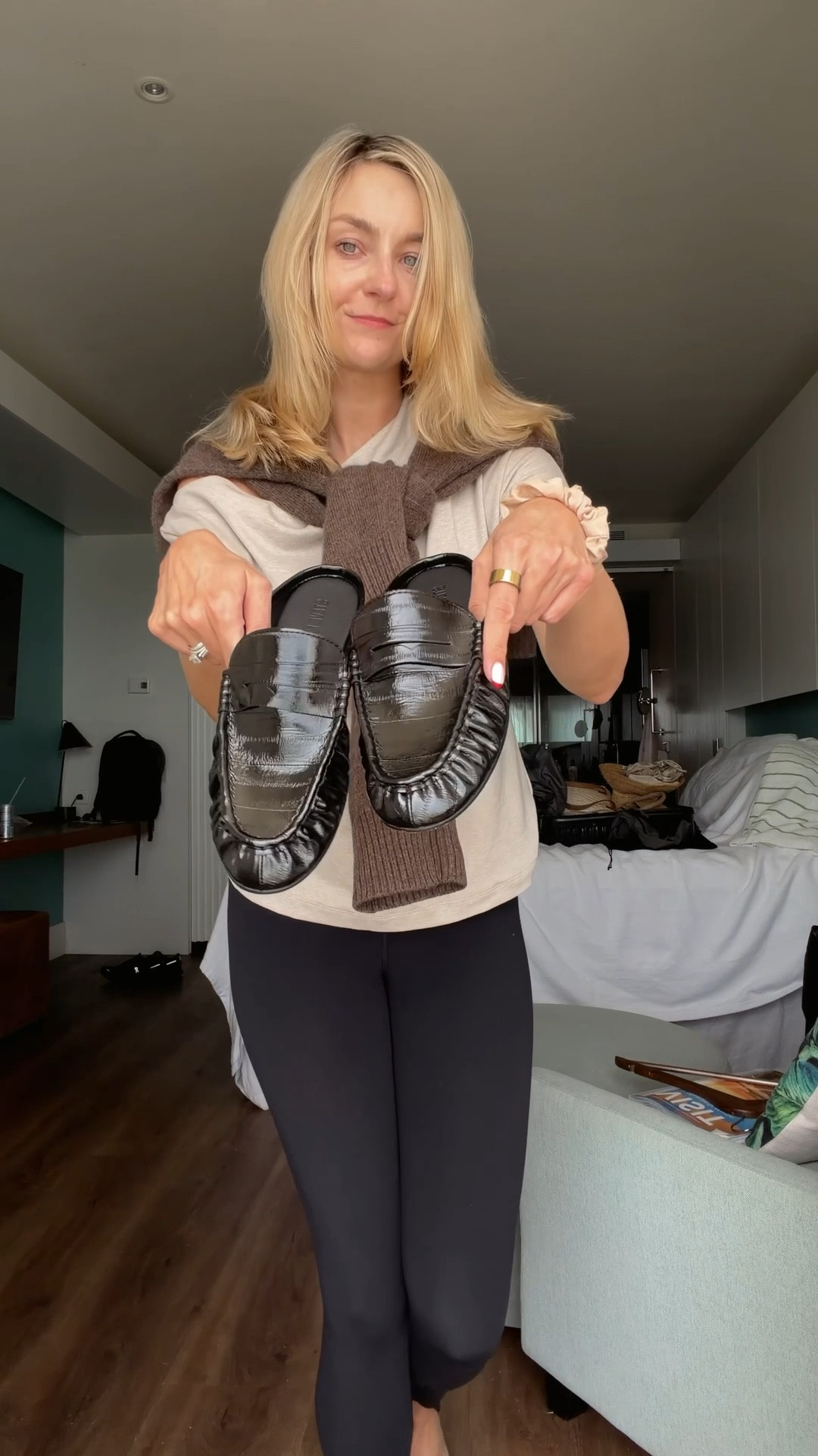 This airport outfit formula worked way better than I expected — especially flying from hot weather into freezing temps.
First time wearing leggings on the plane and I loved it.

Travel outfit • airplane outfit • stirrup leggings • vacation outfit • cashmere sweater • travel look • brown sweater • spring break • vacation outfit 

#LTKdayinmylife #LTKootd #LTKgrwm