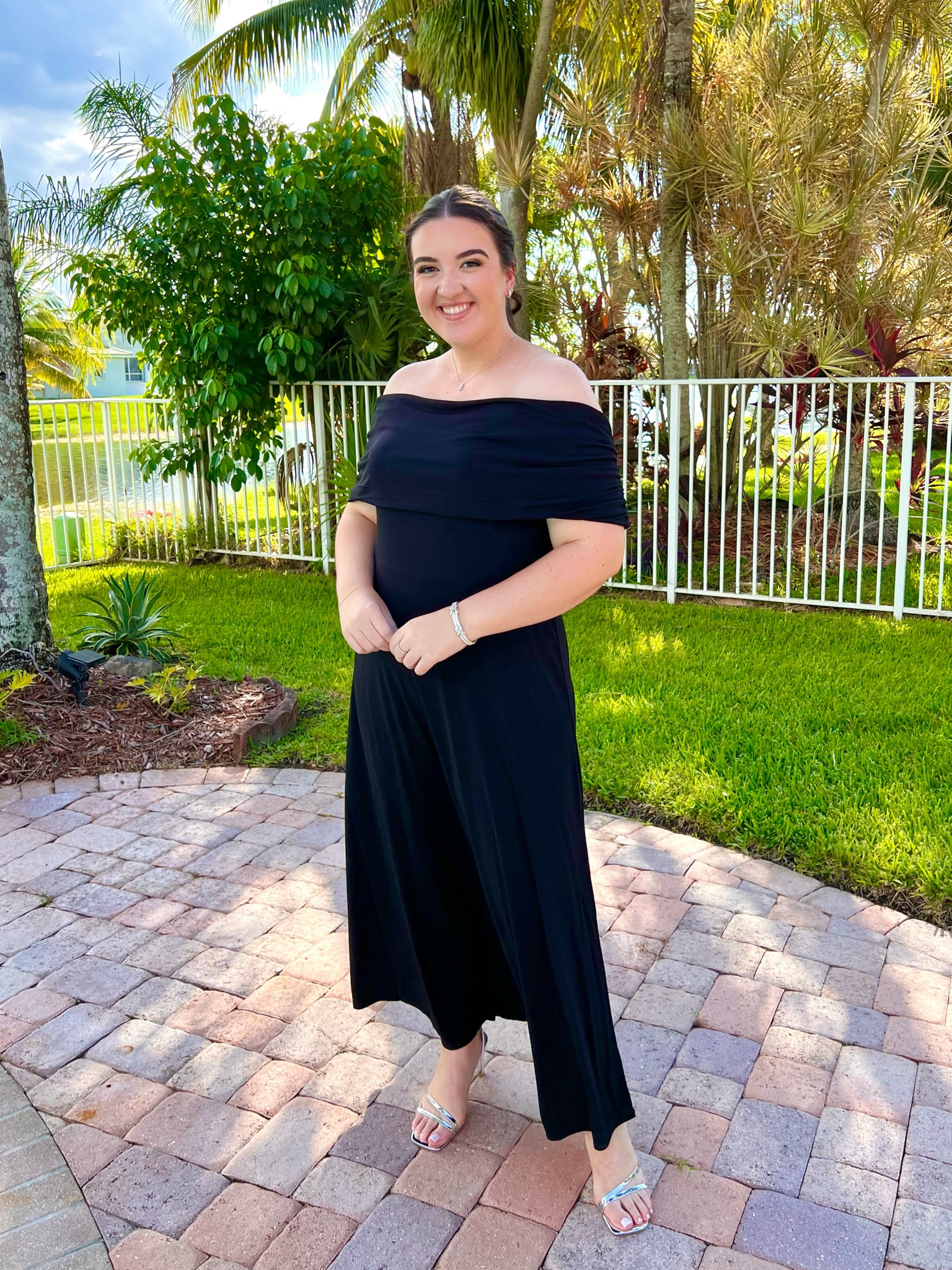 Classic black dress for an outdoor wedding 🖤 #weddingguestlook

#LTKfindsunder100 #LTKwedding #LTKmidsize