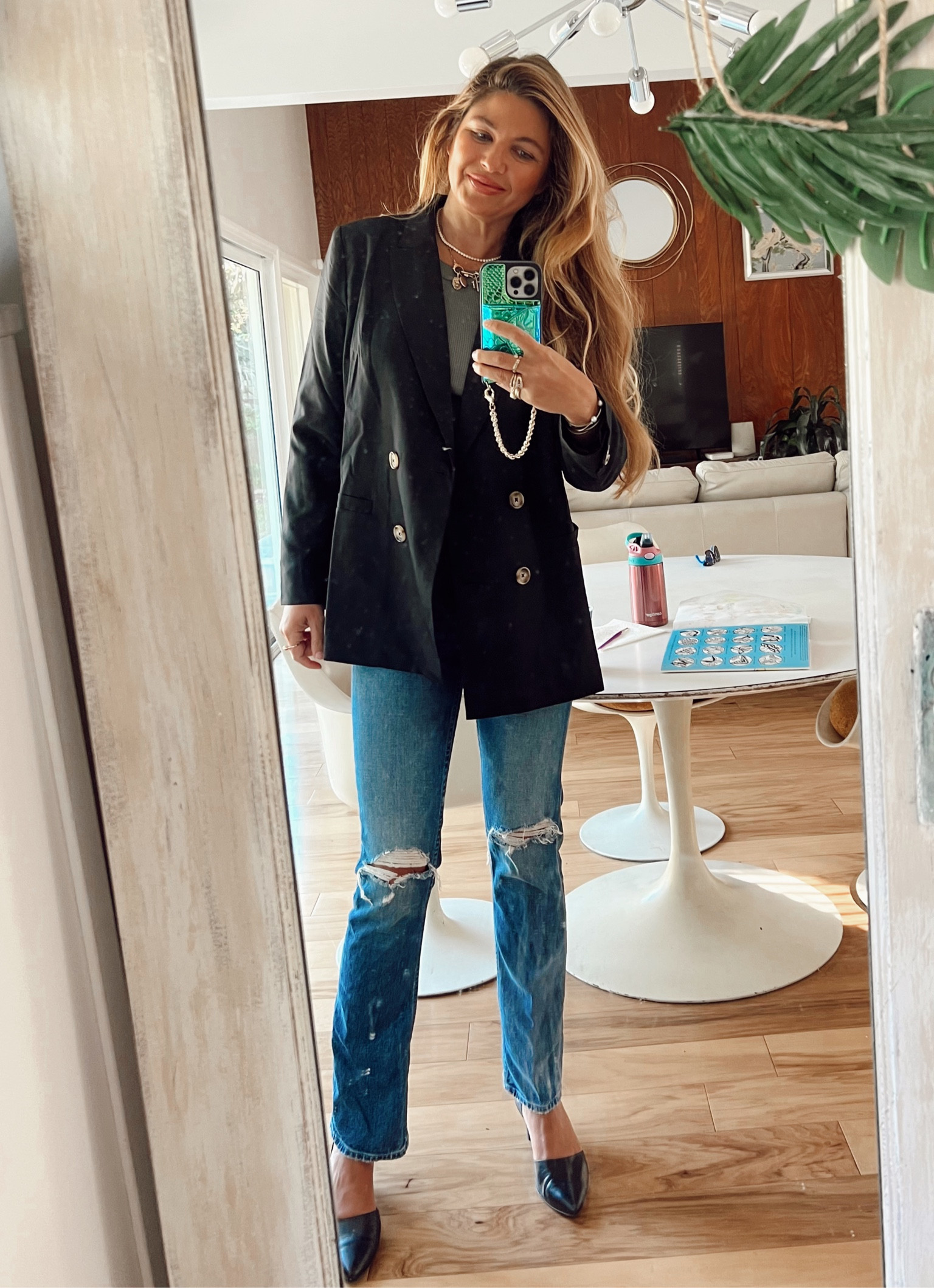 Black blazer, straight leg jeans, green top, d’orsay shoes 

Monday lecture look:
Blazer: m/l 
Jeans: 26
Top: medium 
Shoes: tts 
Foundation: 55
Eyeliner: burgundy 
Lip: Laissez Faire 

#LTKbeauty #LTKstyletip #LTKunder100