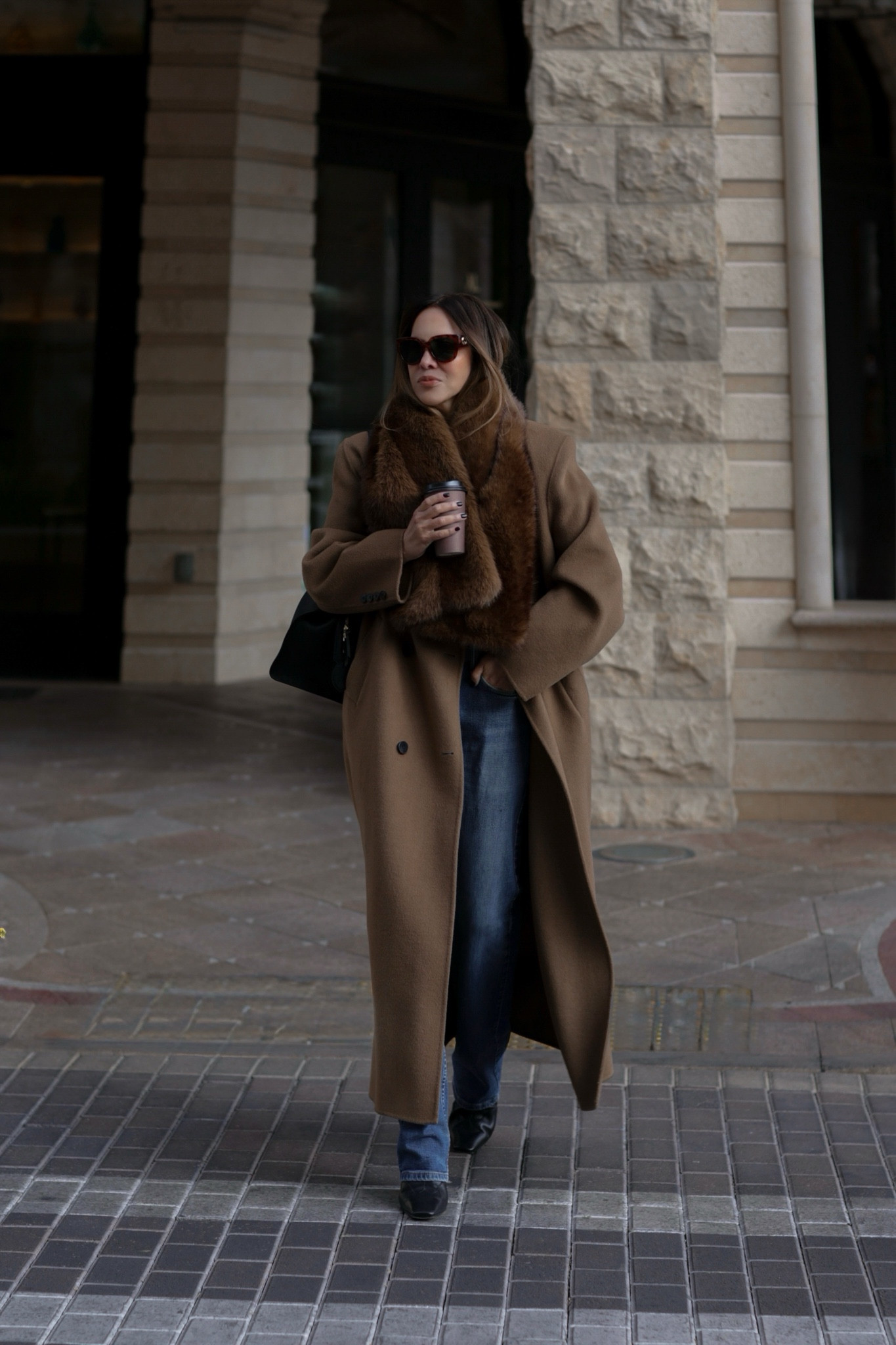 Crispy morning coffee run 🤎