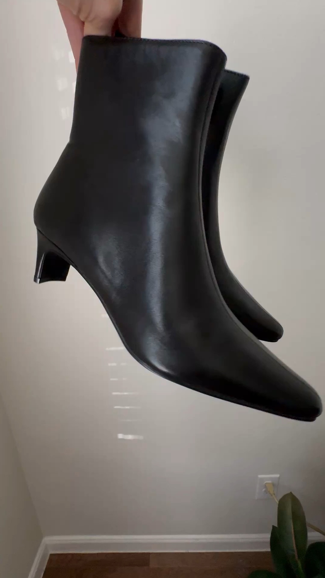 Boots / Fall boots / black boots / black booties 

#LTKSeasonal #LTKShoeCrush #LTKStyleTip