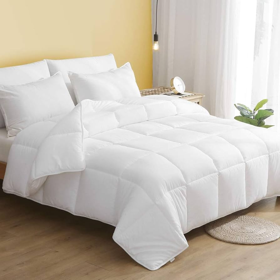 DWR 100% Cotton Fabric Covered Down Alternative Comforter King, Ultra-Soft Skin-Friendly Cloud Br... | Amazon (US)