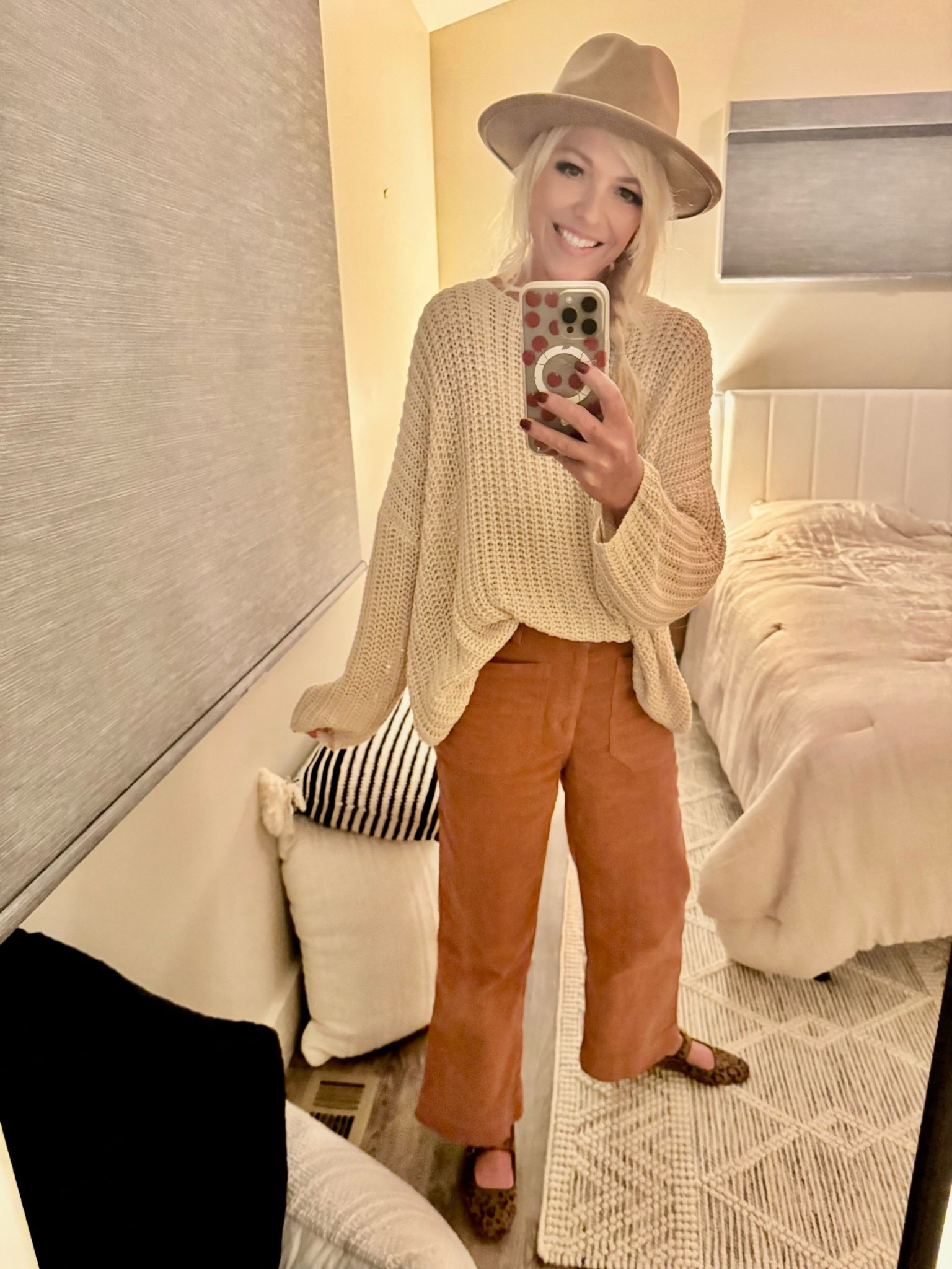 Great Fall Fashion outfit. Love the color of the pants and add the leopard flats 

#LTKFindsUnder50 #LTKStyleTip #LTKShoeCrush