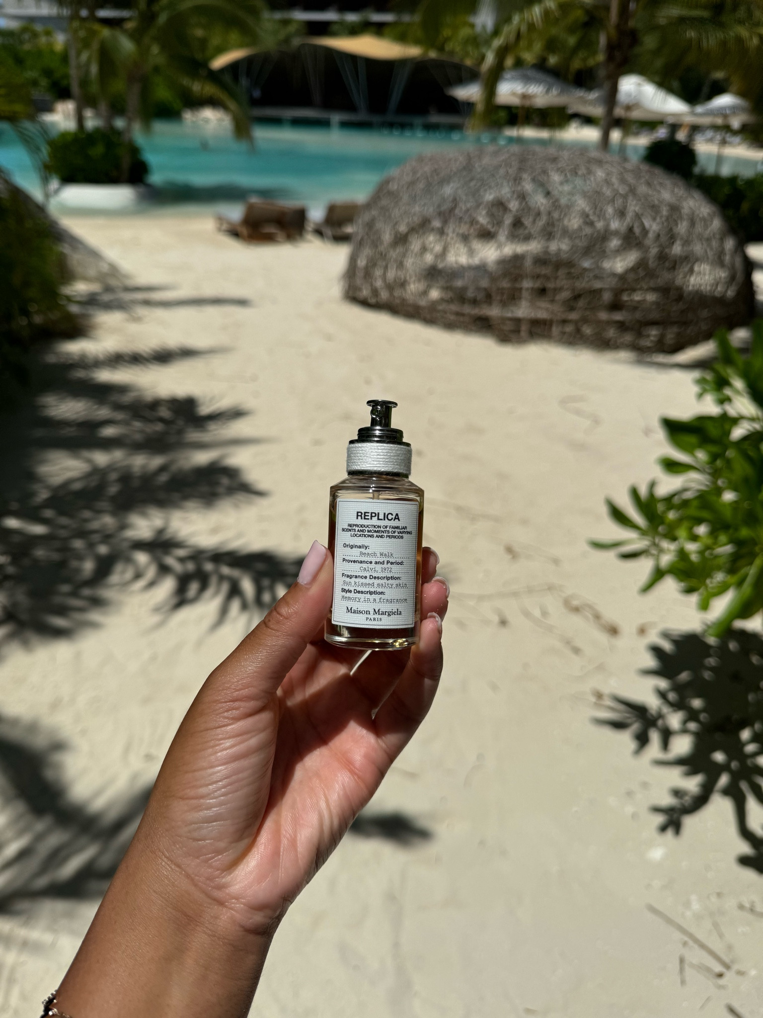 Maison Margiela 'REPLICA' Beach Walk Eau de Toilette



#LTKTravel #LTKBeauty #LTKStyleTip