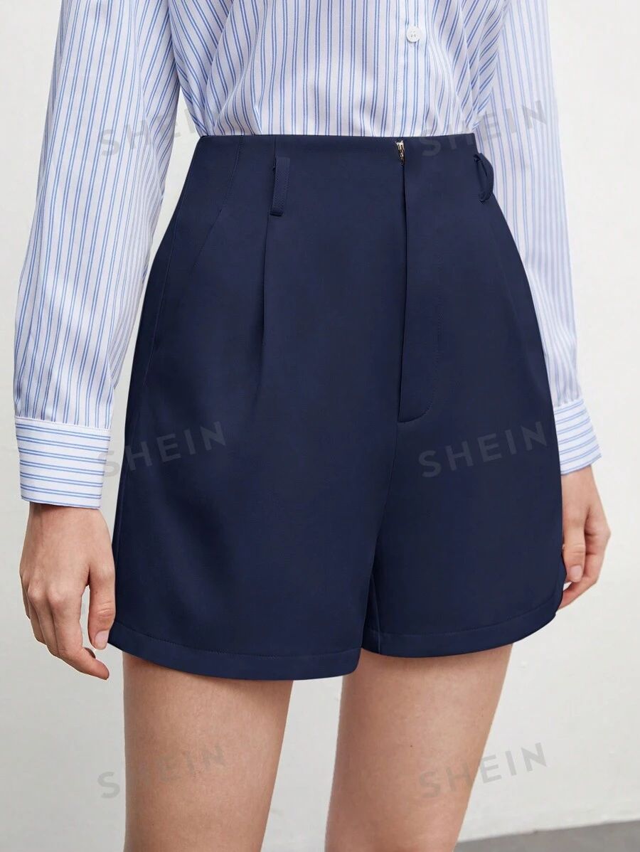 SHEIN BIZwear Ladies Solid Color Pleated Shorts | SHEIN